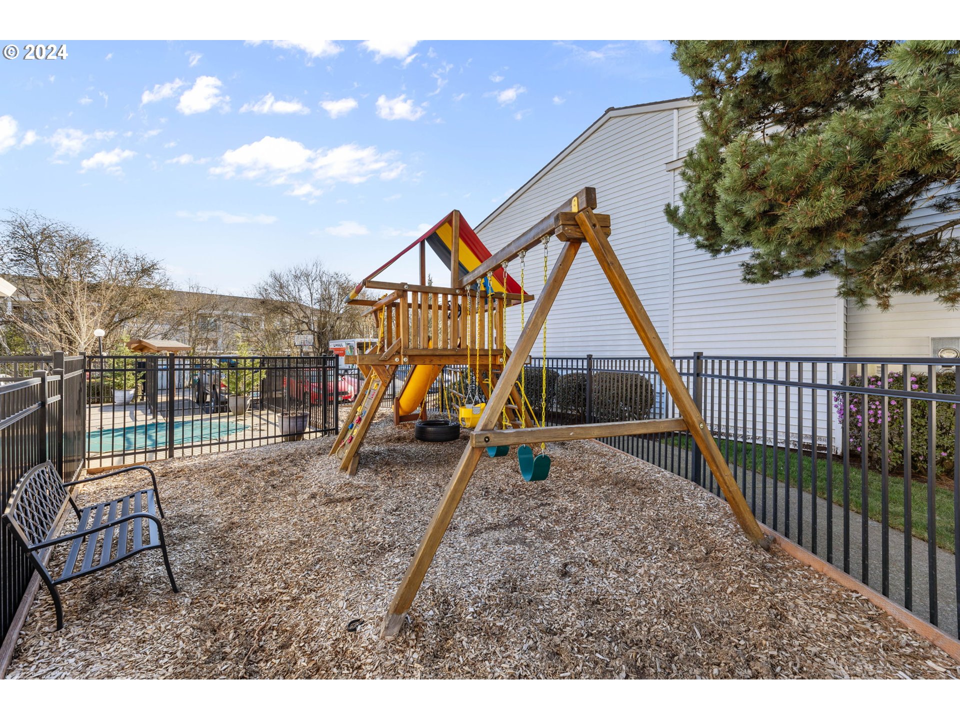 10660 SW DAVIES RD 37