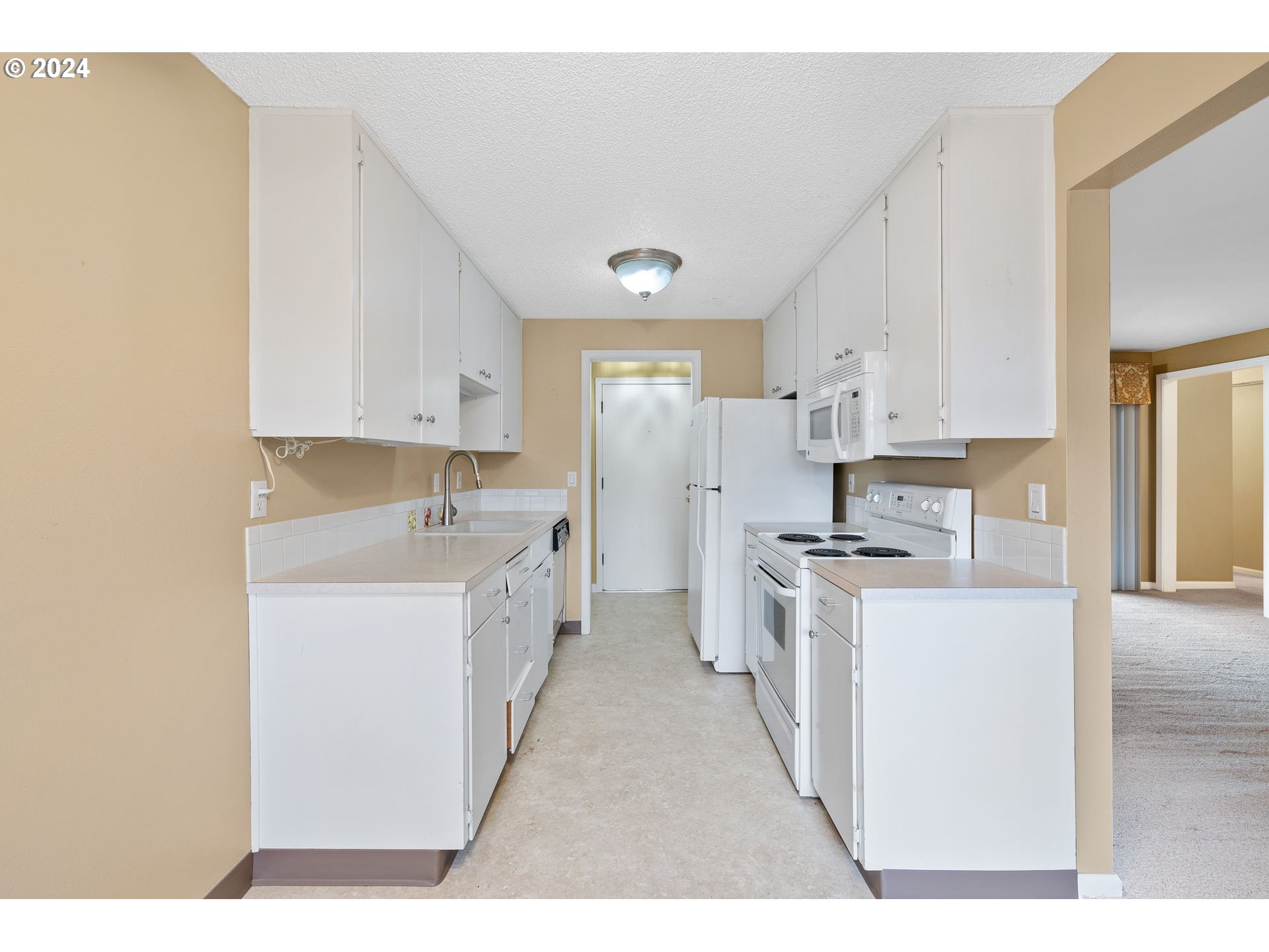 12871 SE STARK ST A16