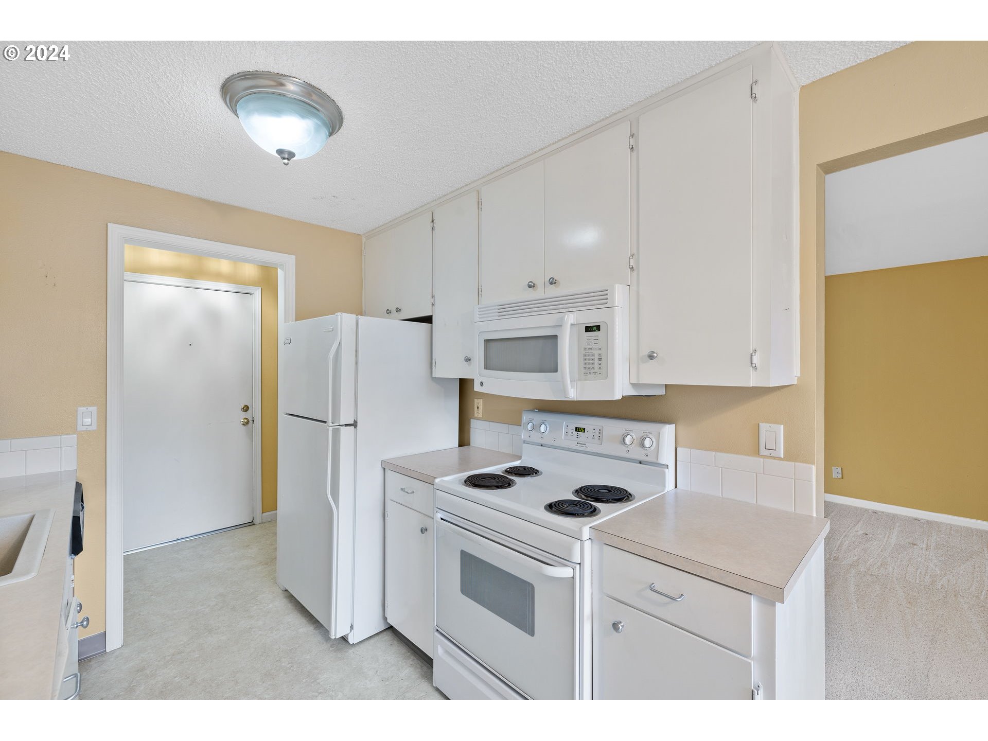 12871 SE STARK ST A16