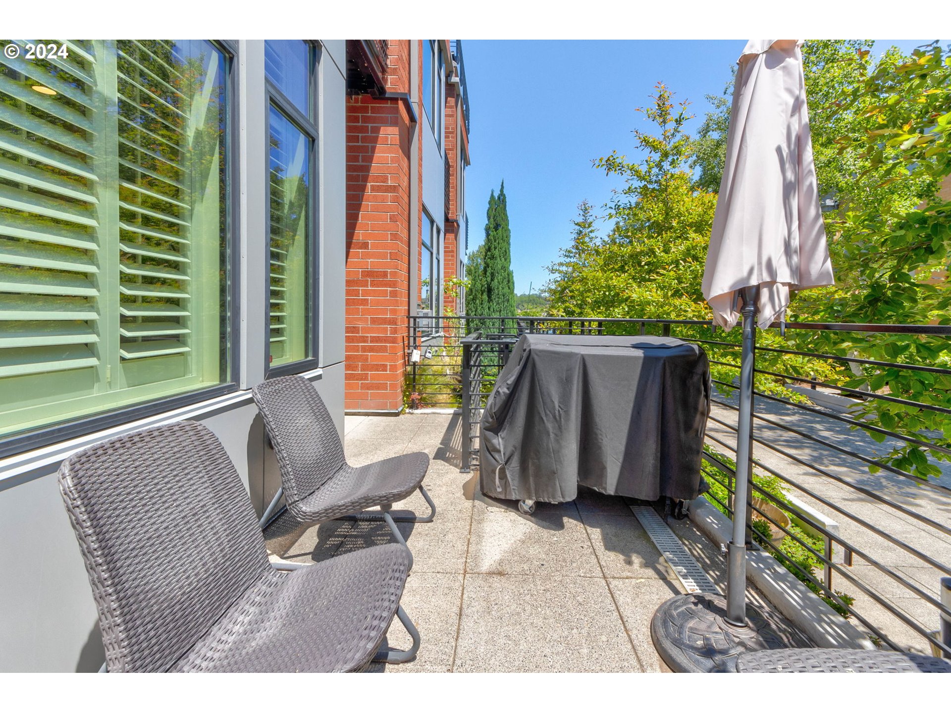 1704 NW RIVERSCAPE ST