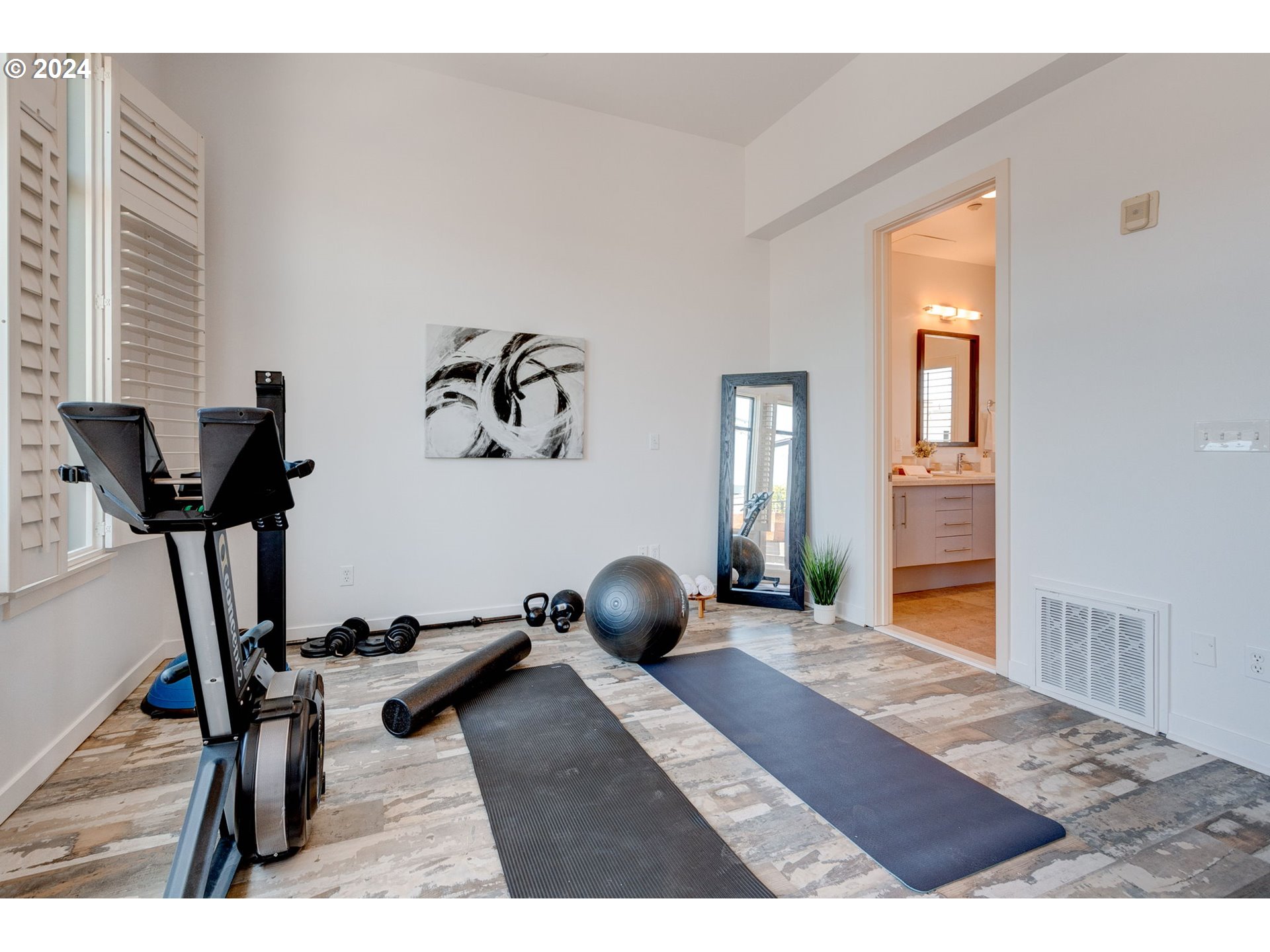 1704 NW RIVERSCAPE ST