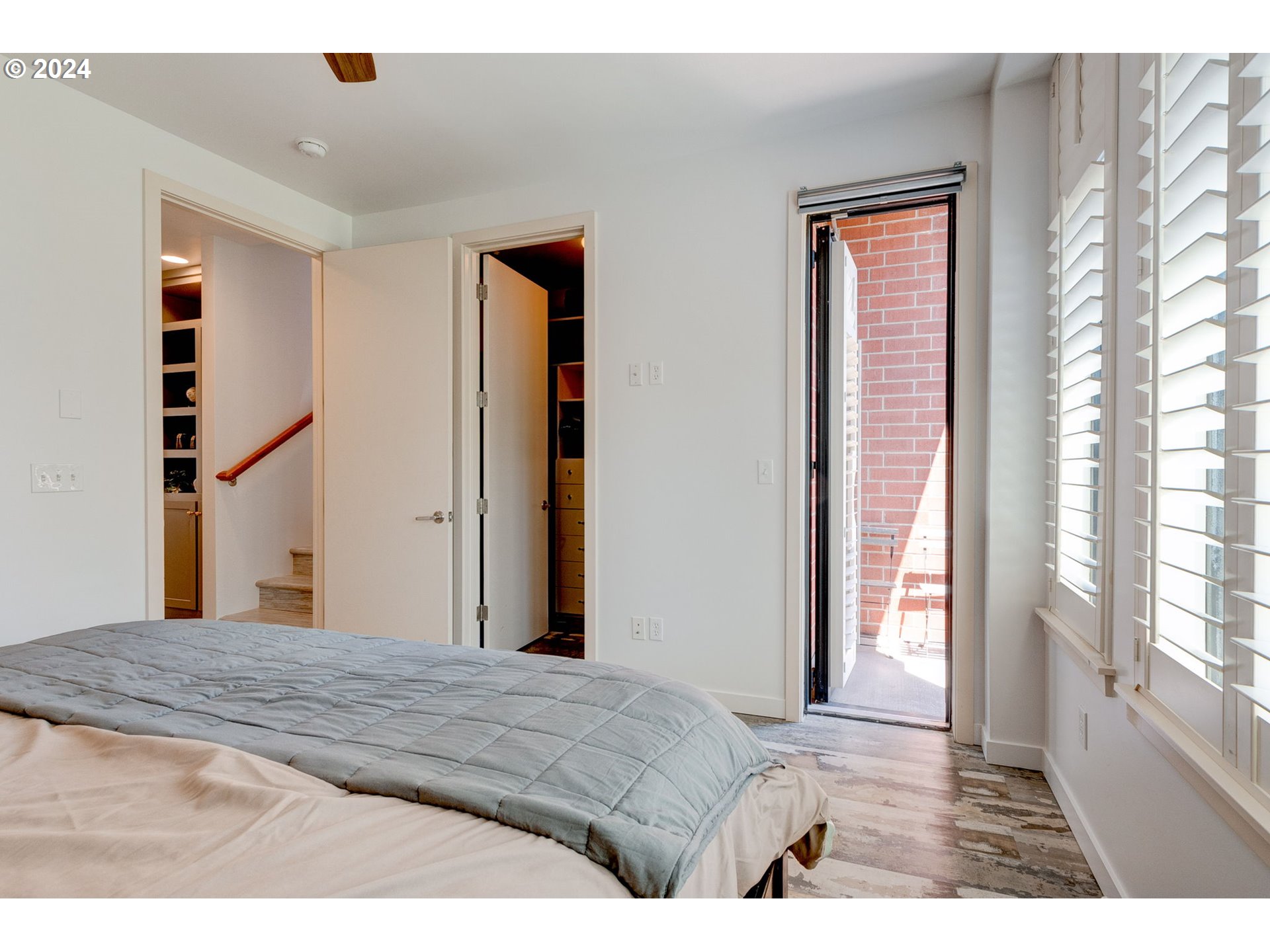 1704 NW RIVERSCAPE ST