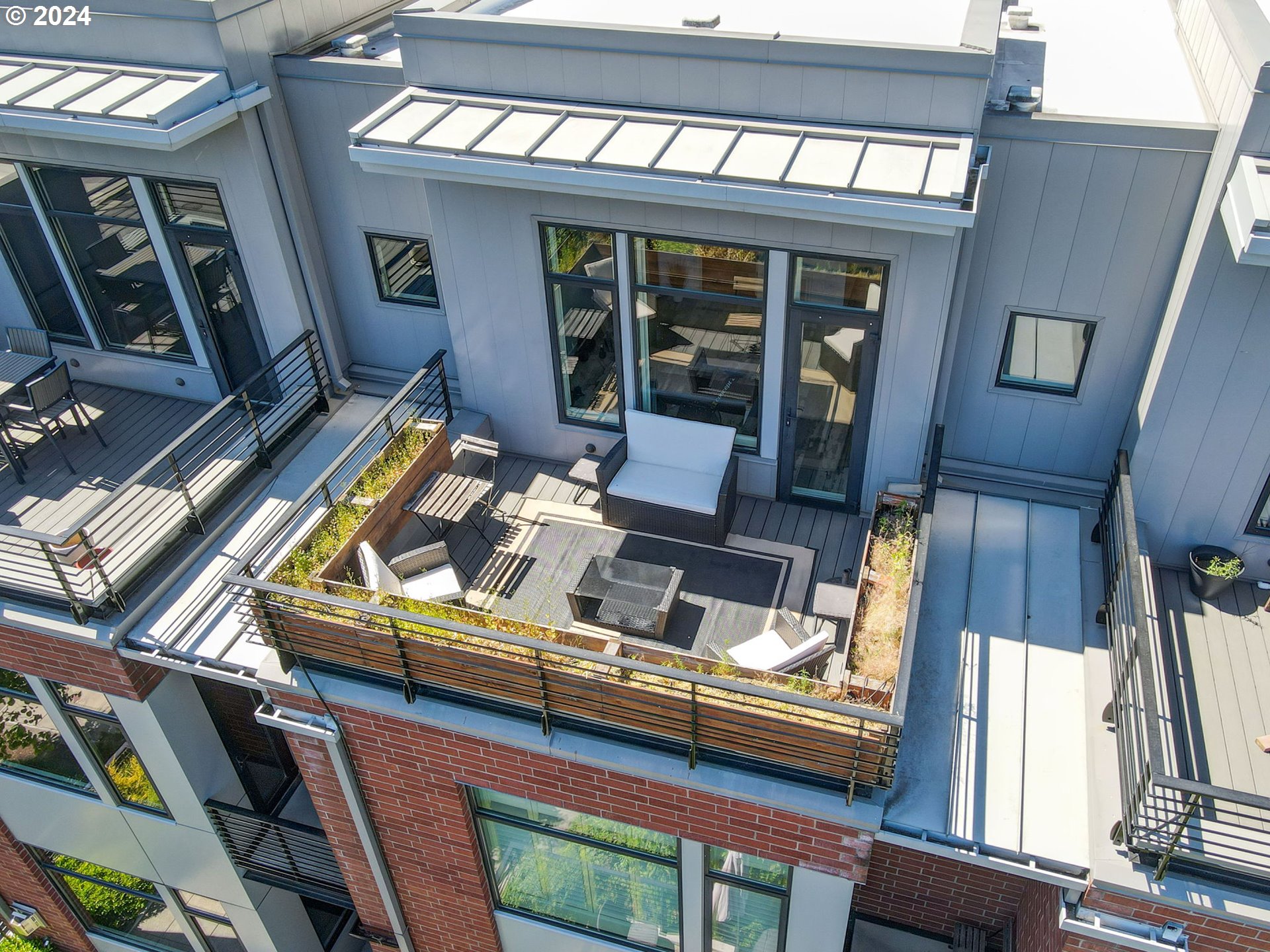 1704 NW RIVERSCAPE ST