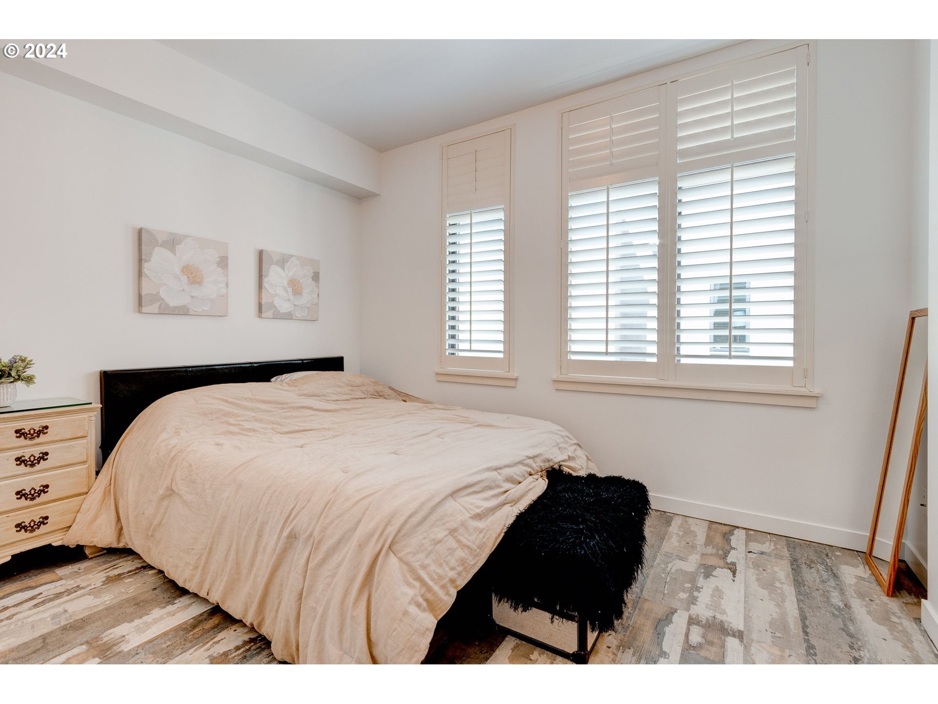 1704 NW RIVERSCAPE ST