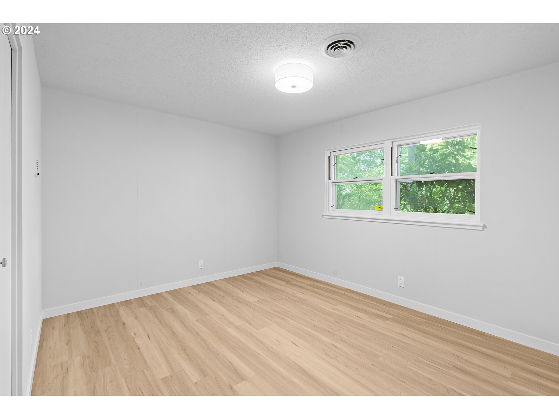 1440 SW WOODWARD WAY