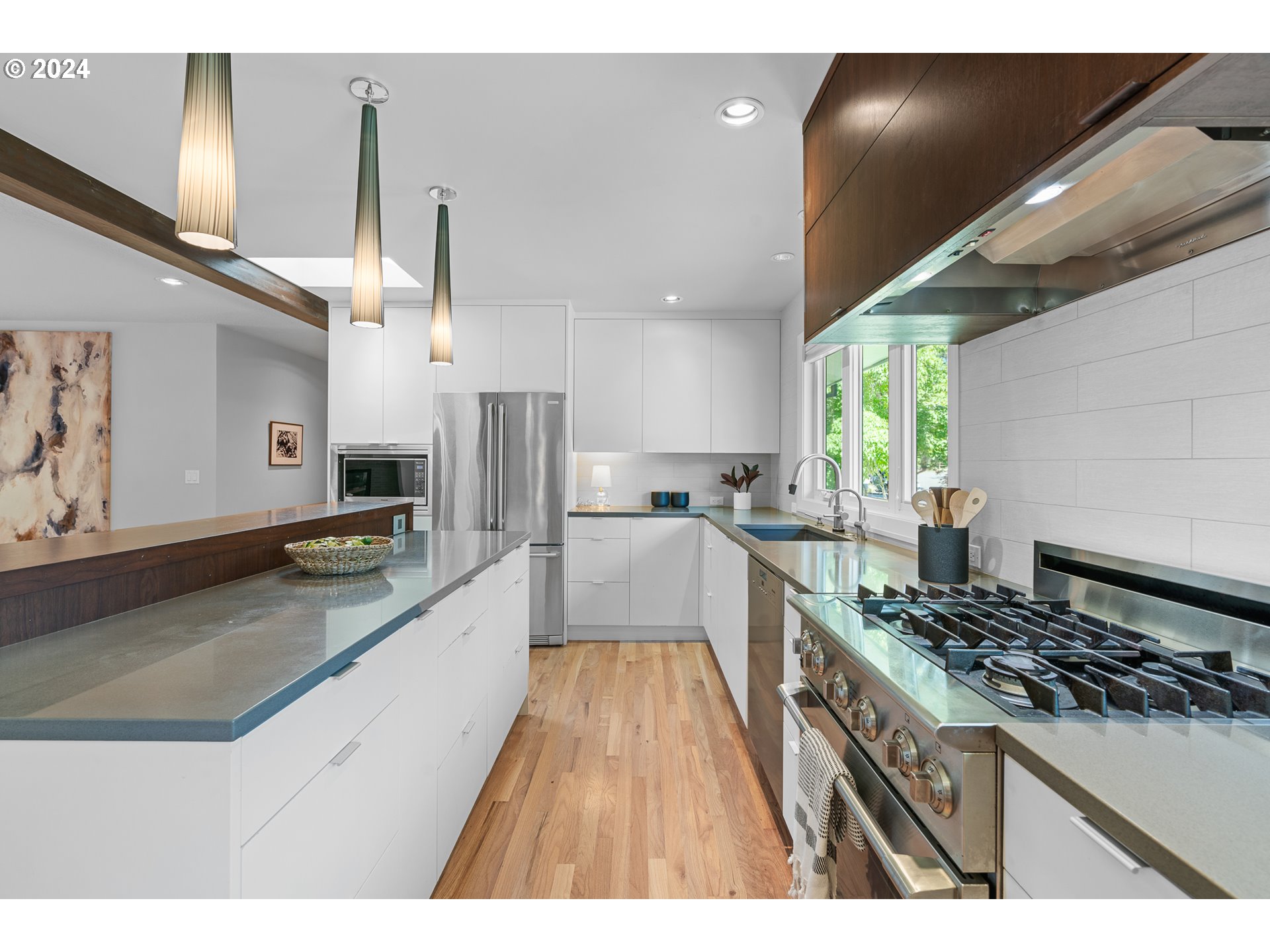 1440 SW WOODWARD WAY