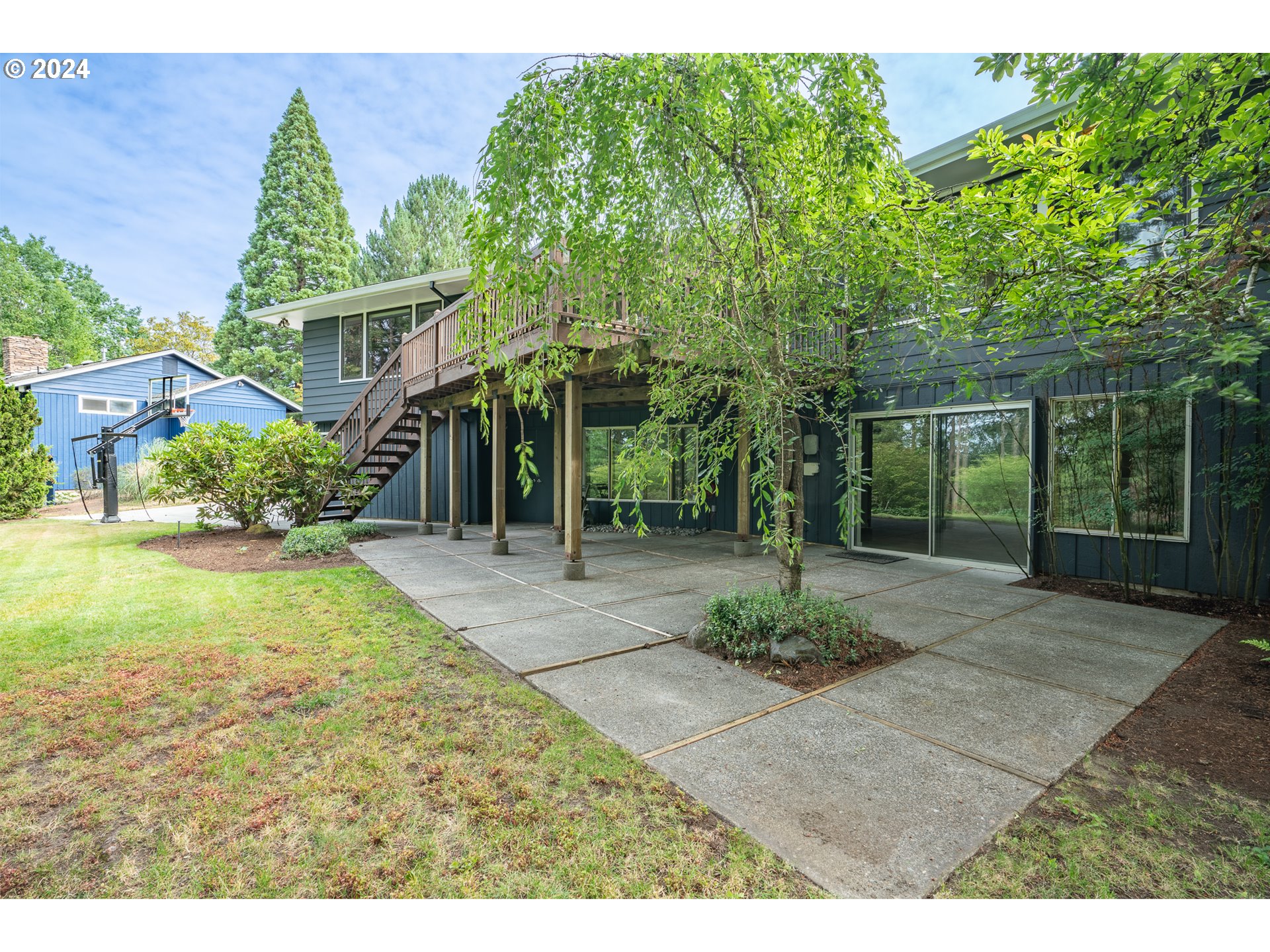 1440 SW WOODWARD WAY