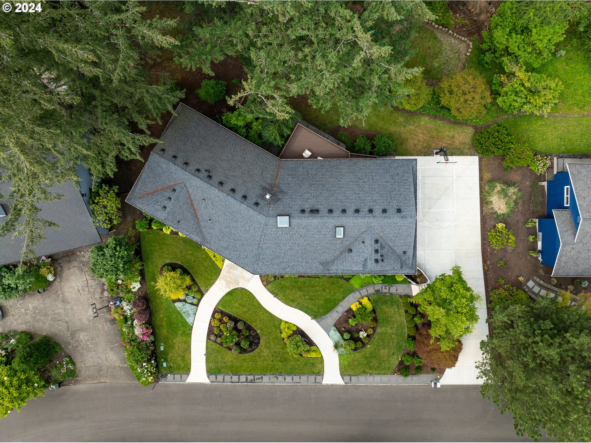 1440 SW WOODWARD WAY