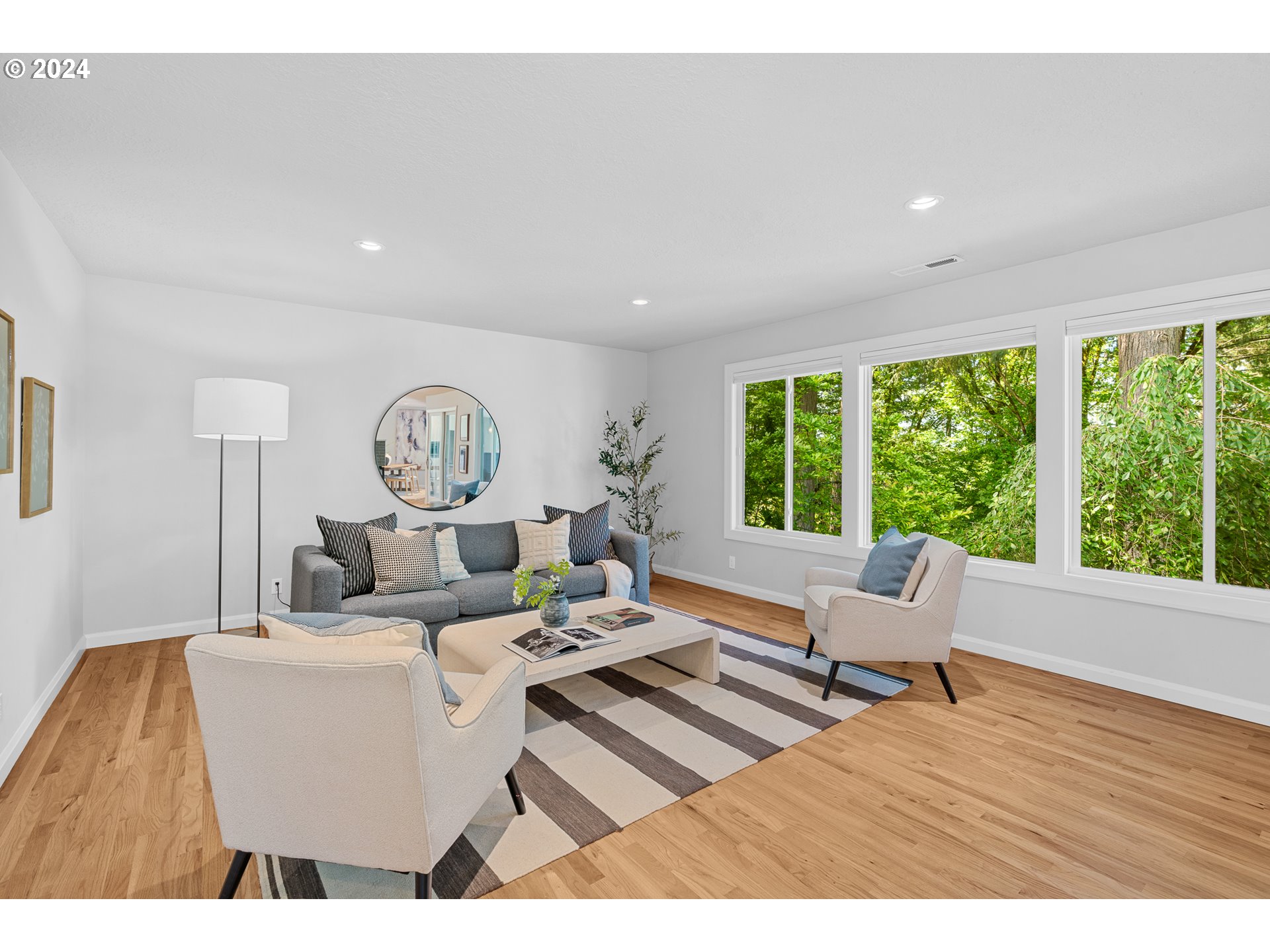 1440 SW WOODWARD WAY