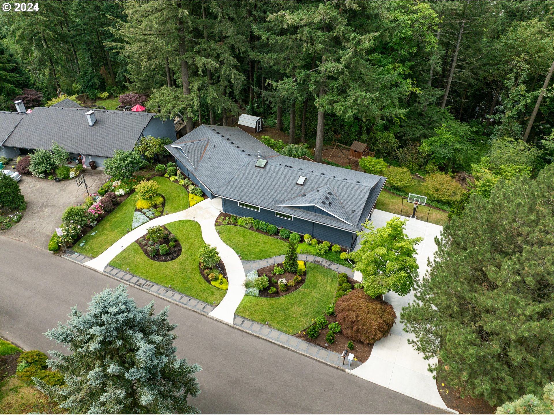 1440 SW WOODWARD WAY