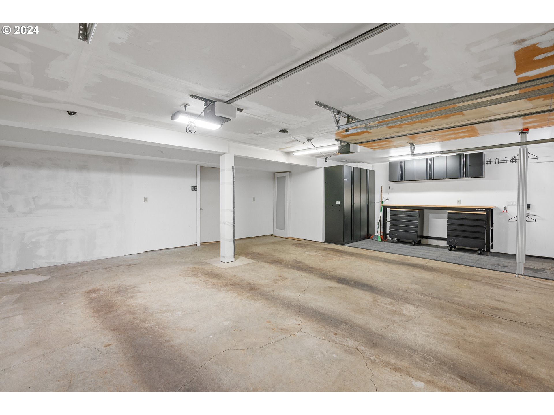 1440 SW WOODWARD WAY