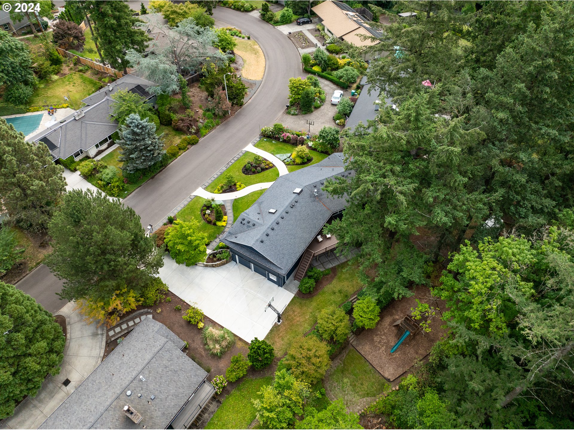 1440 SW WOODWARD WAY