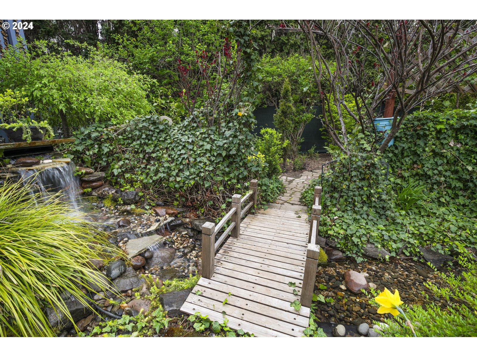 610 SE 18th Ave