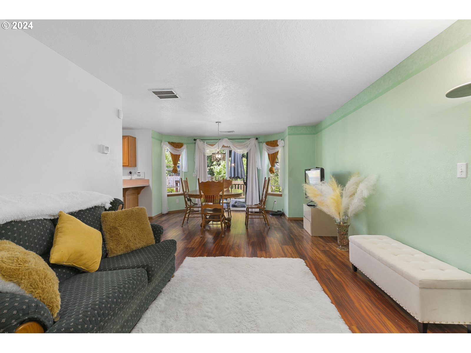 610 SE 18th Ave