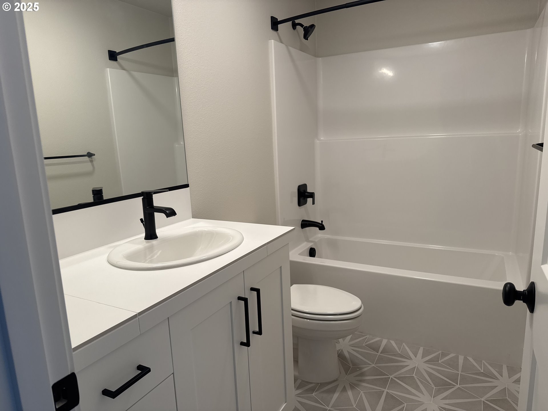 901 NE 17TH AVE Lot 5