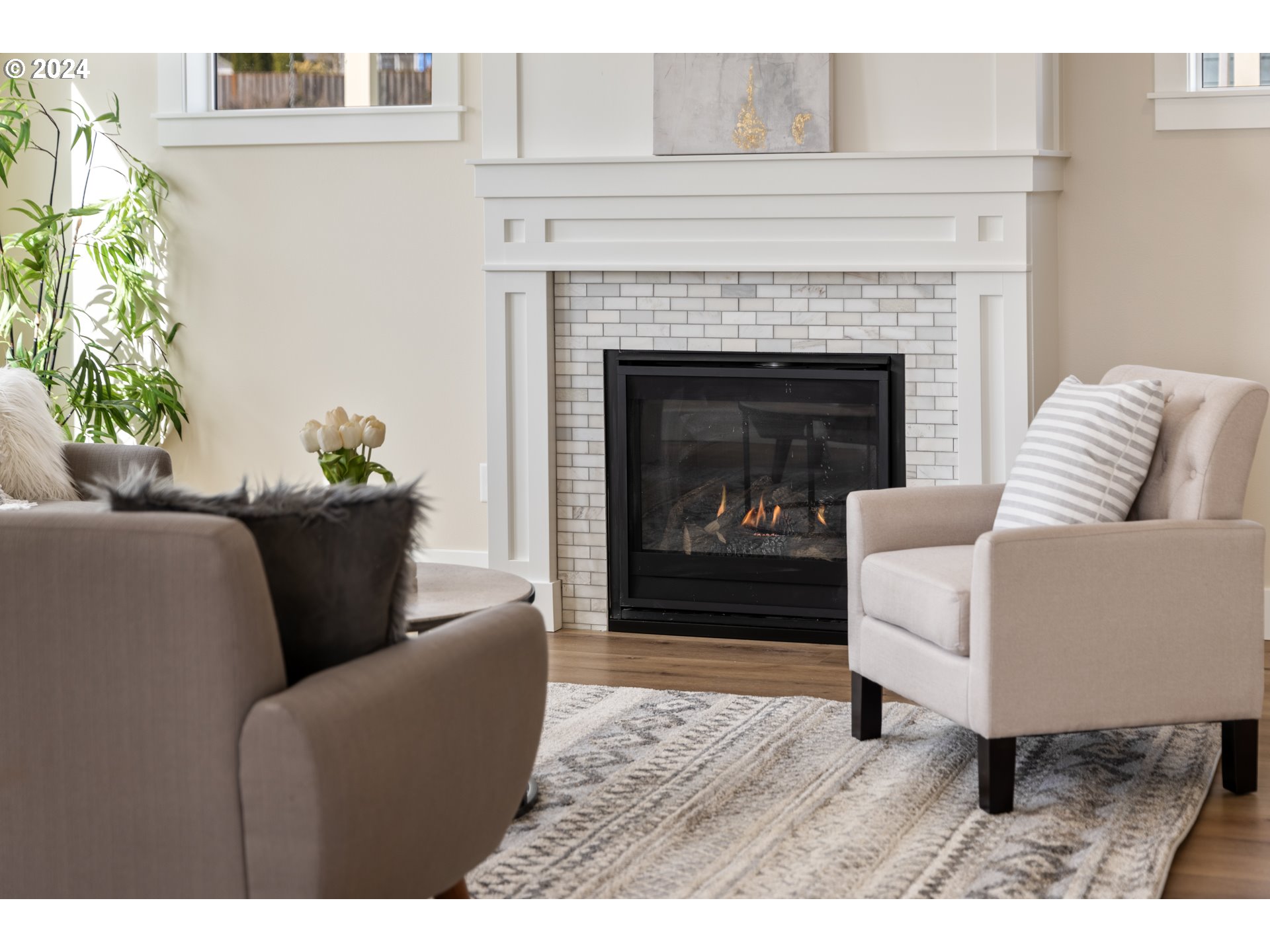 376 George CT