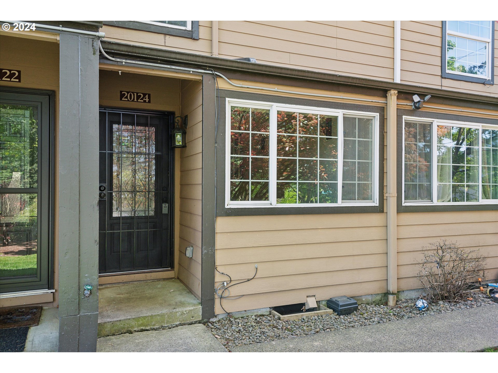 2200 NE 201ST AVE 21