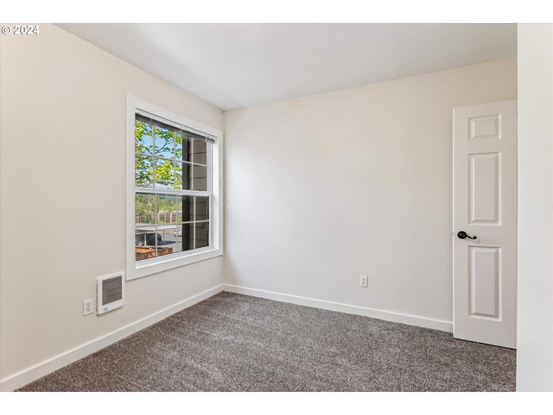 2200 NE 201ST AVE 21