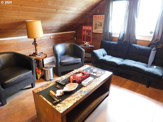 35262 AUBUCHON DR, St. Helens