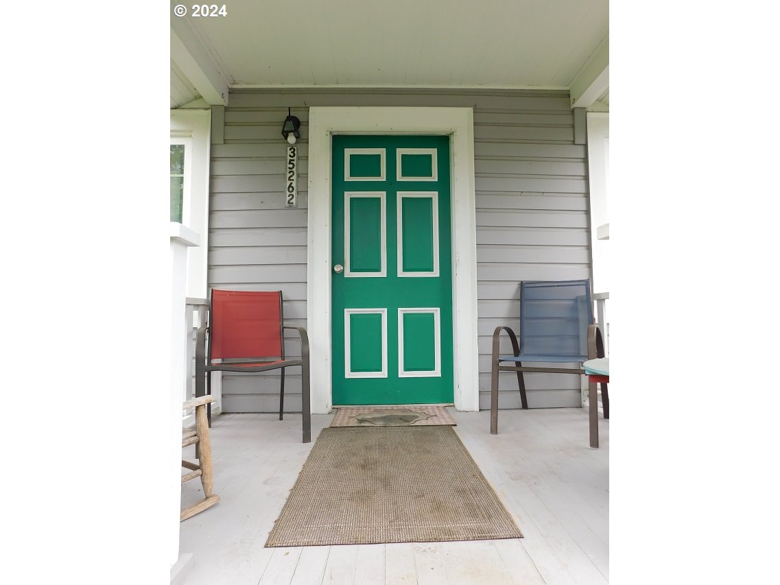 35262 AUBUCHON DR, St. Helens