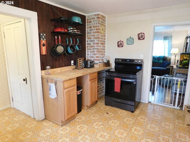 35262 AUBUCHON DR, St. Helens