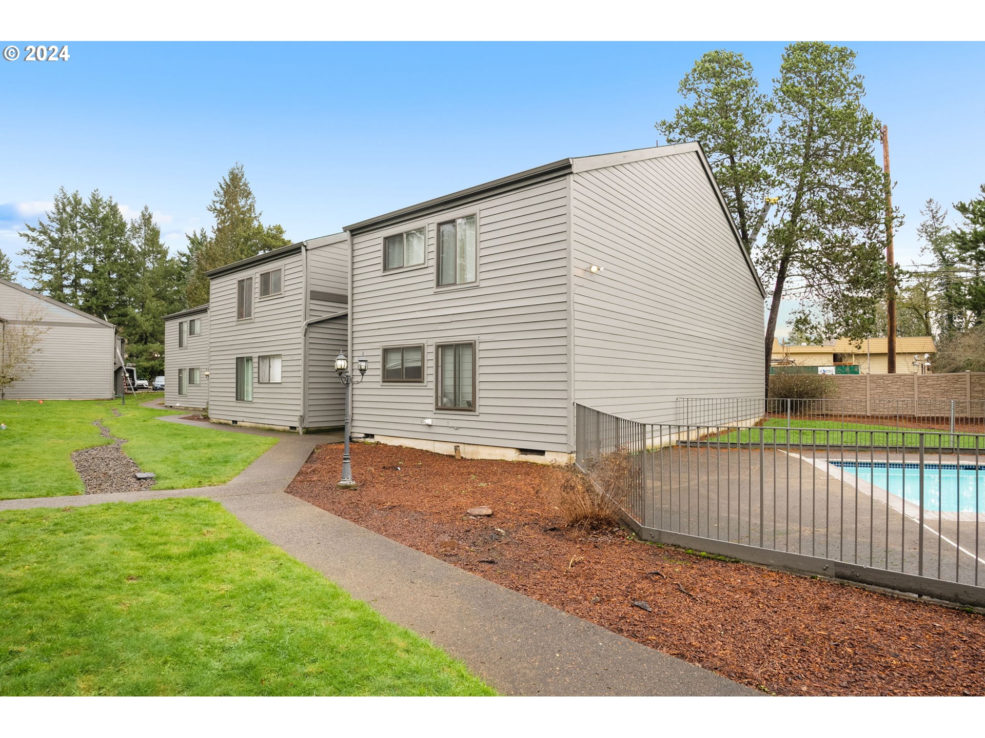 6745 SW SCHOLLS FERRY RD 6