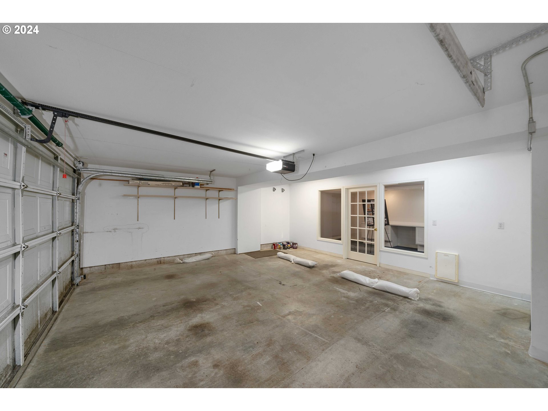 1915 NW YORKSHIRE LN