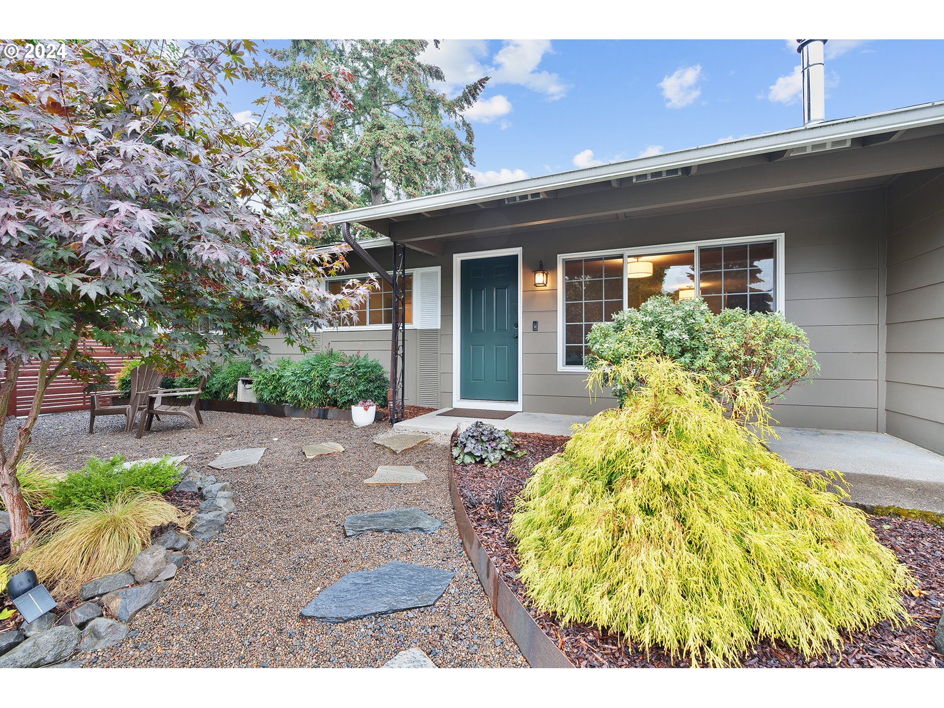 11945 SW SUMMER CREST DR