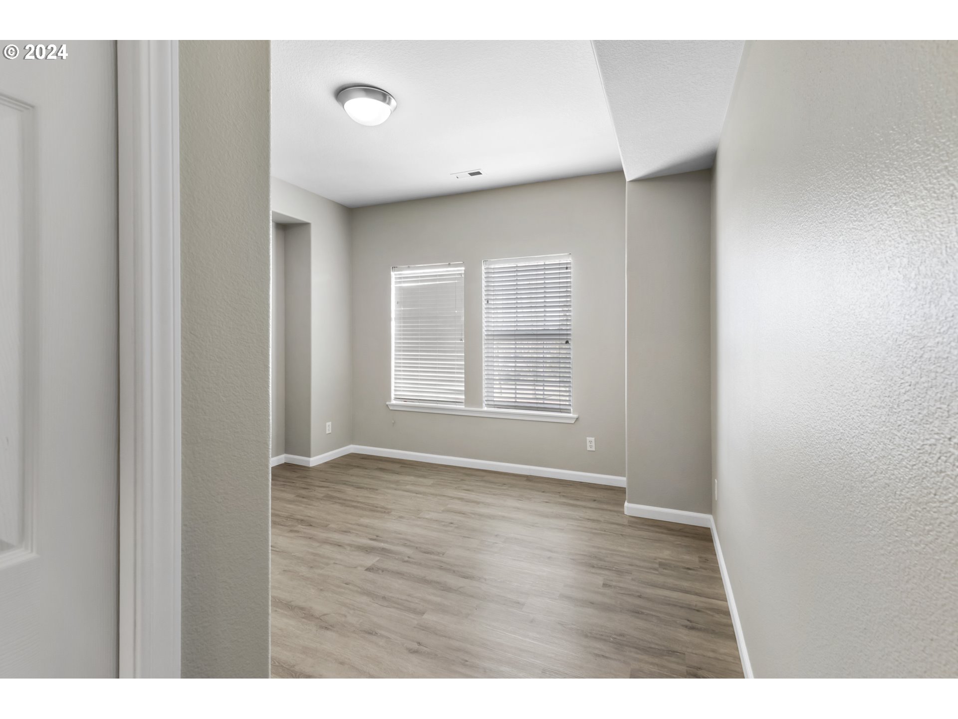 2424 NW CROSSWATER TER