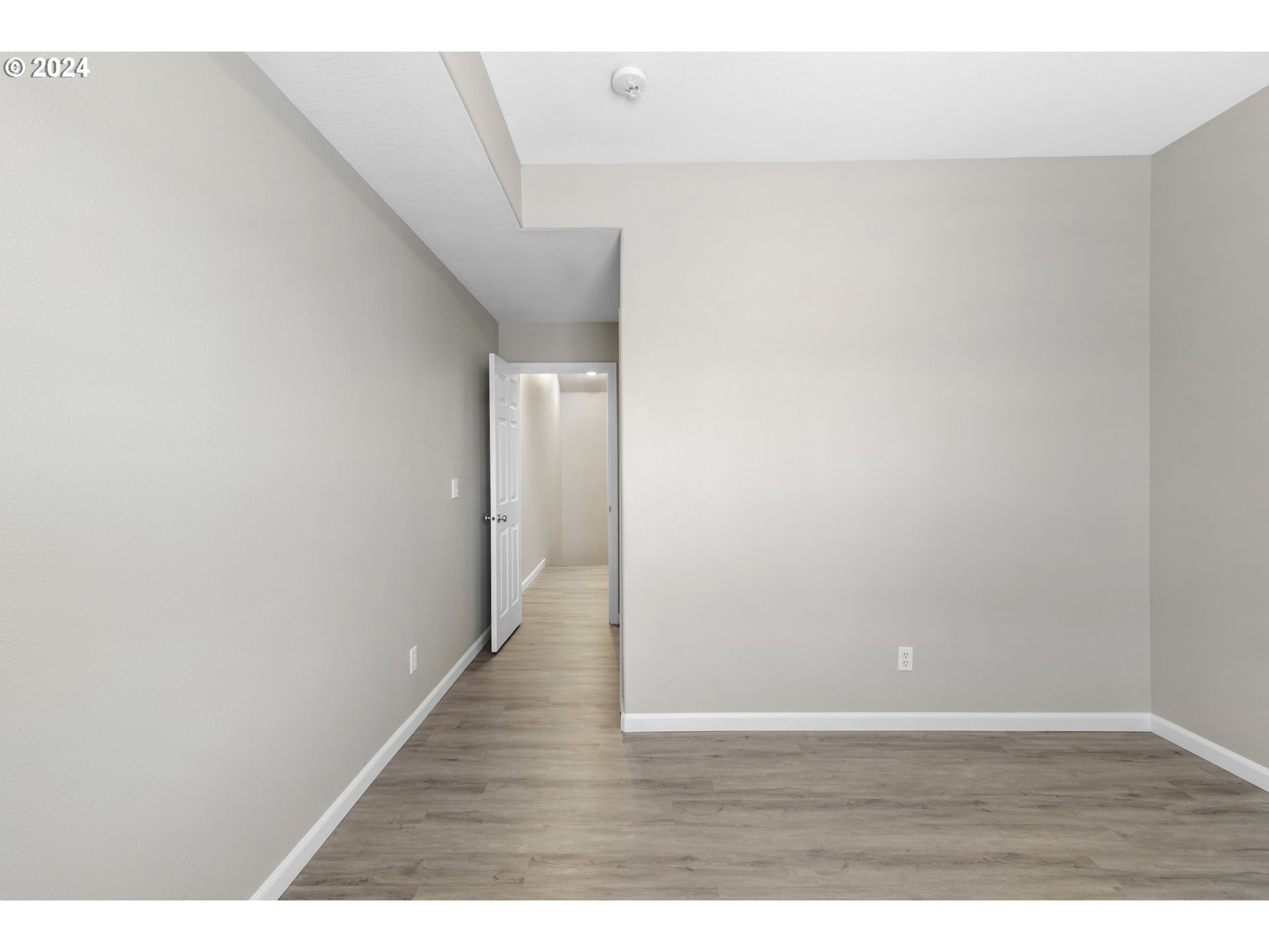 2424 NW CROSSWATER TER