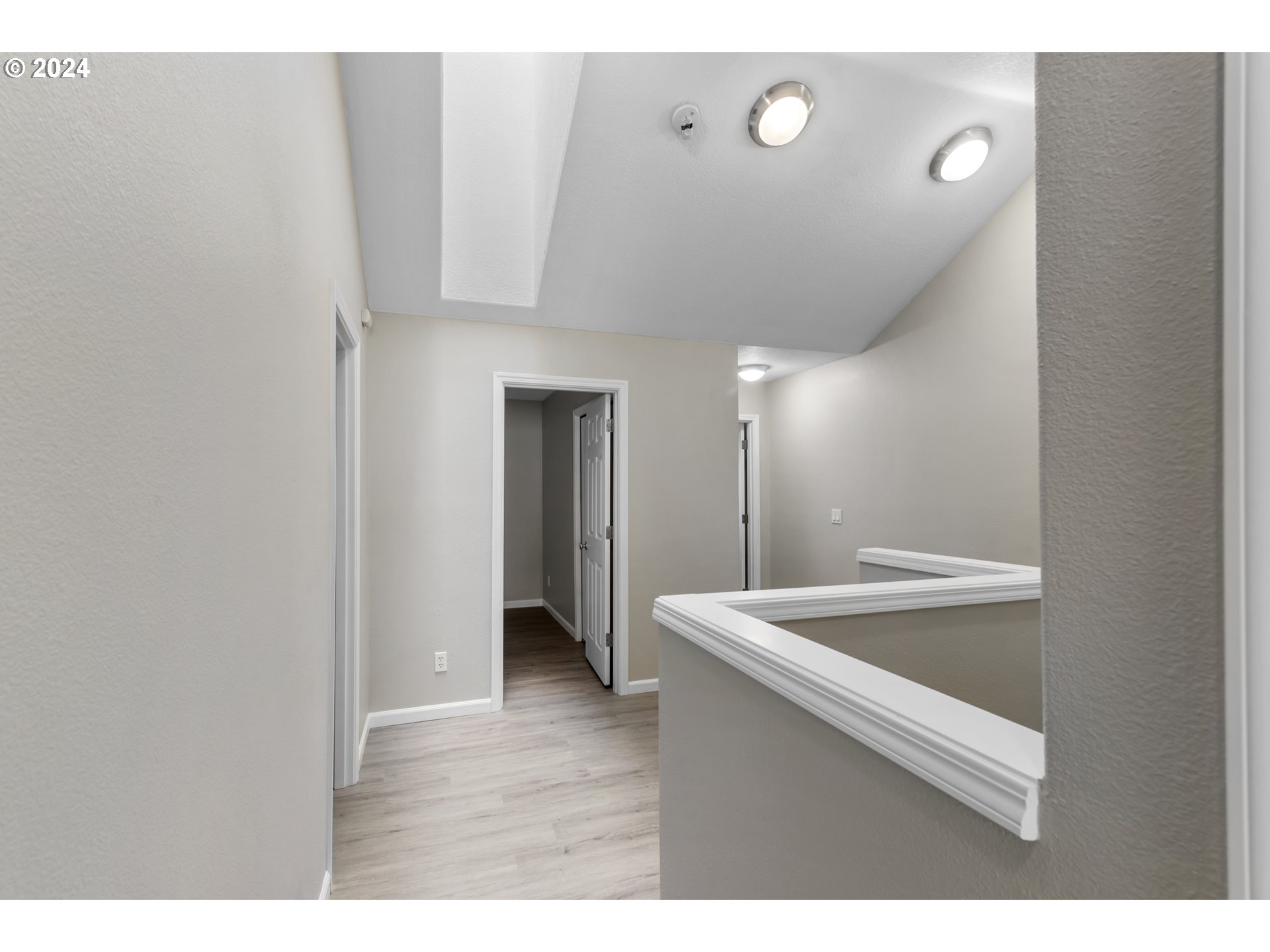2424 NW CROSSWATER TER