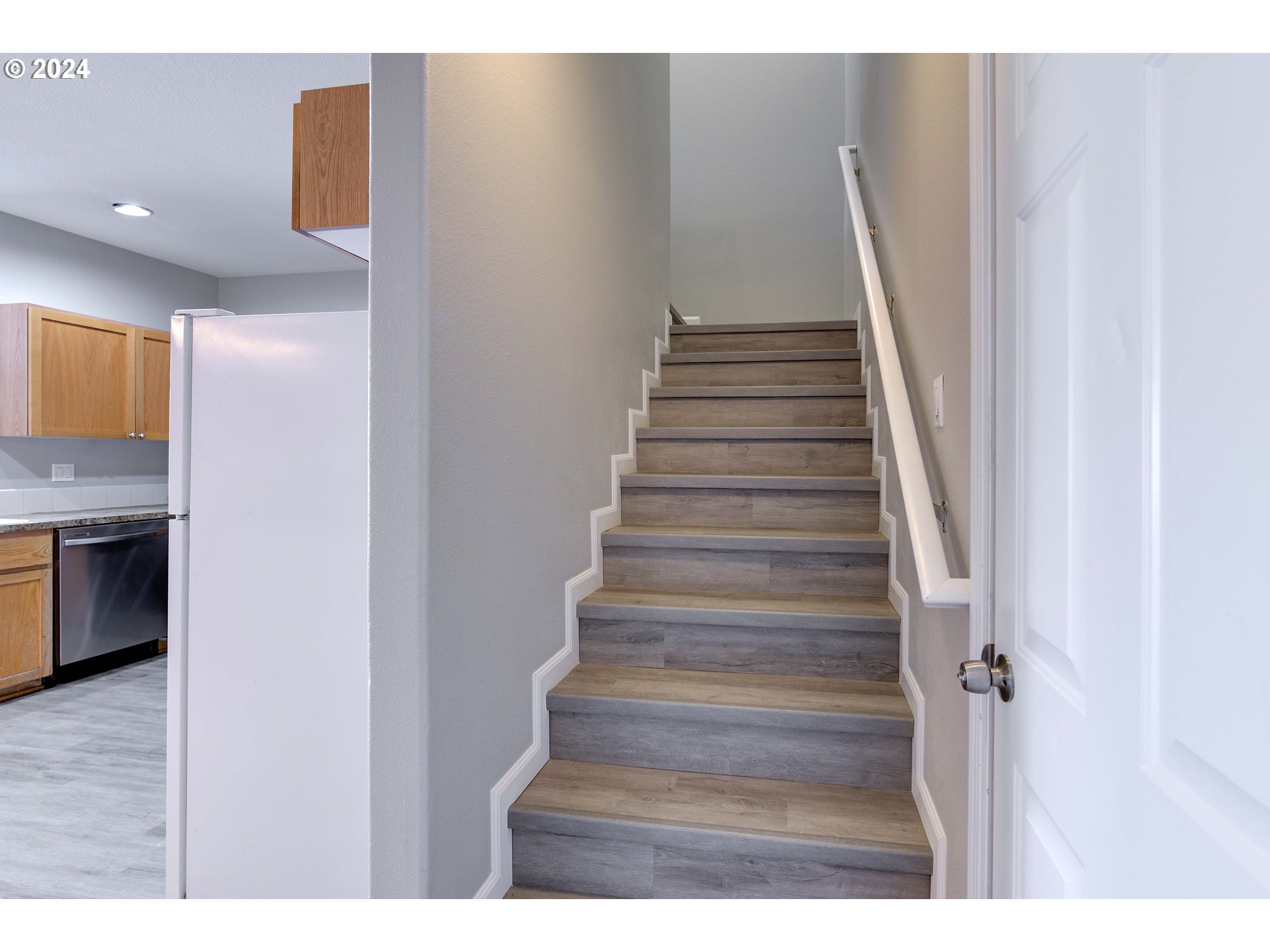 2424 NW CROSSWATER TER