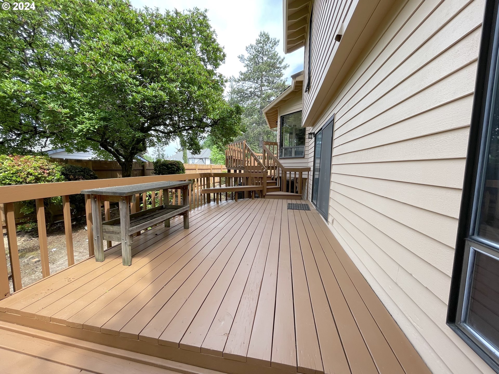 23533 NE HOLLADAY PL