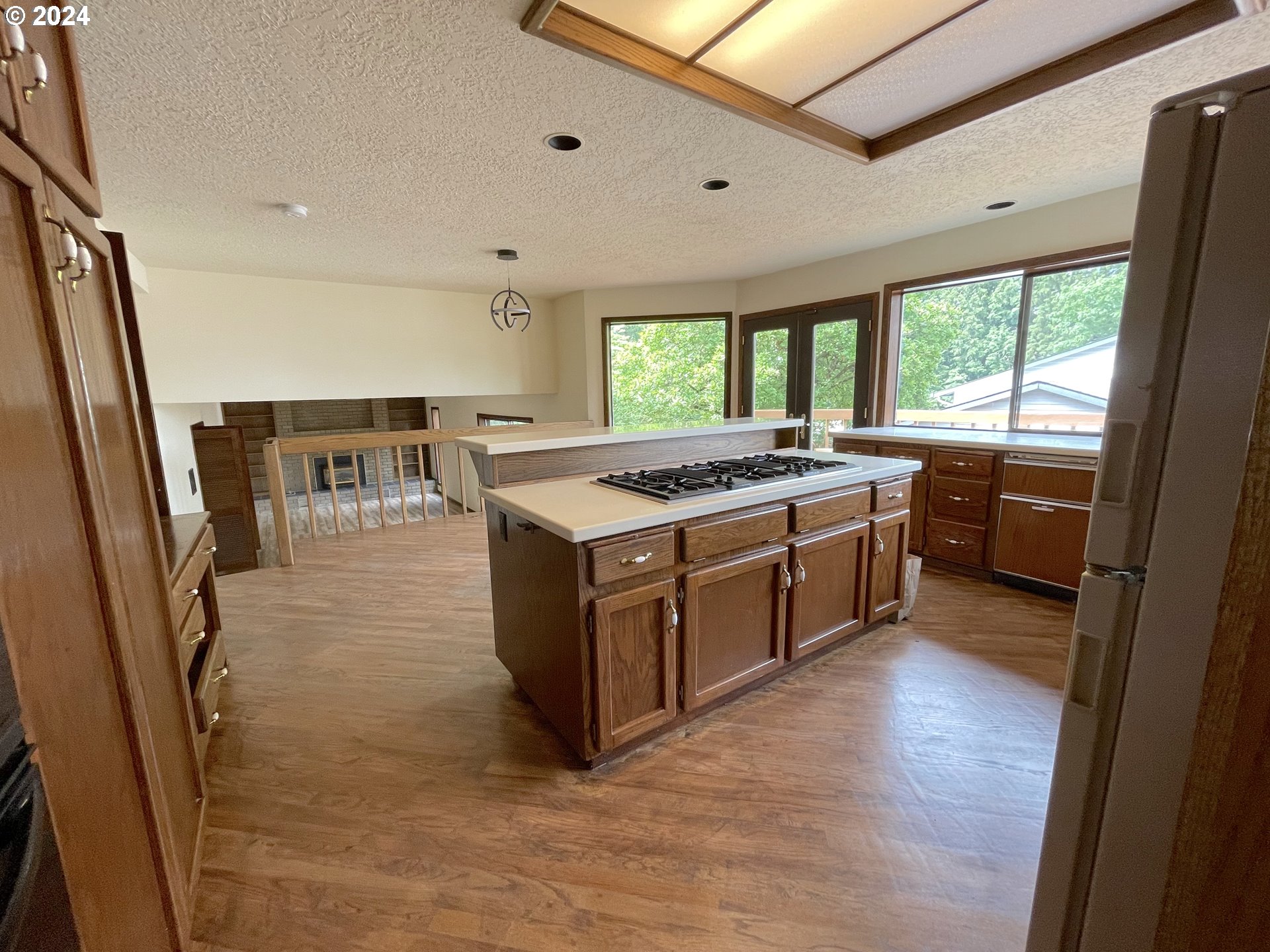 23533 NE HOLLADAY PL