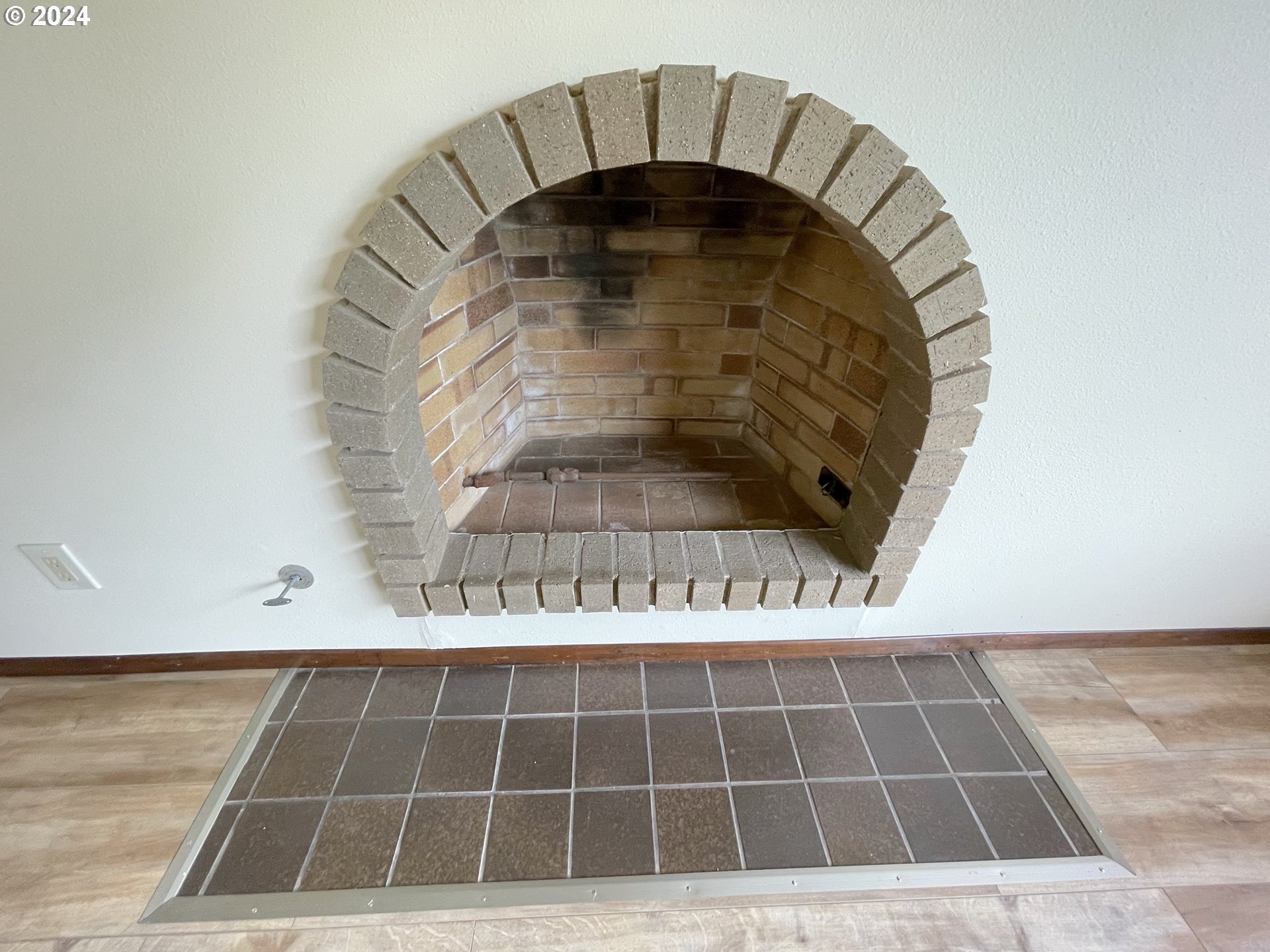 23533 NE HOLLADAY PL