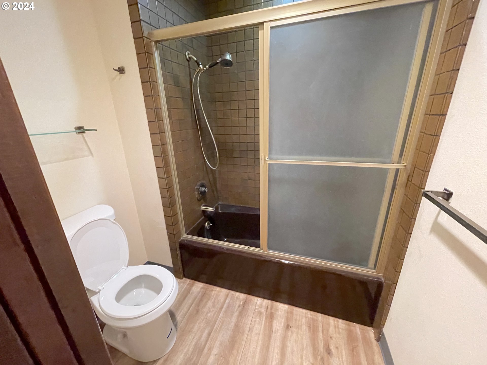 23533 NE HOLLADAY PL