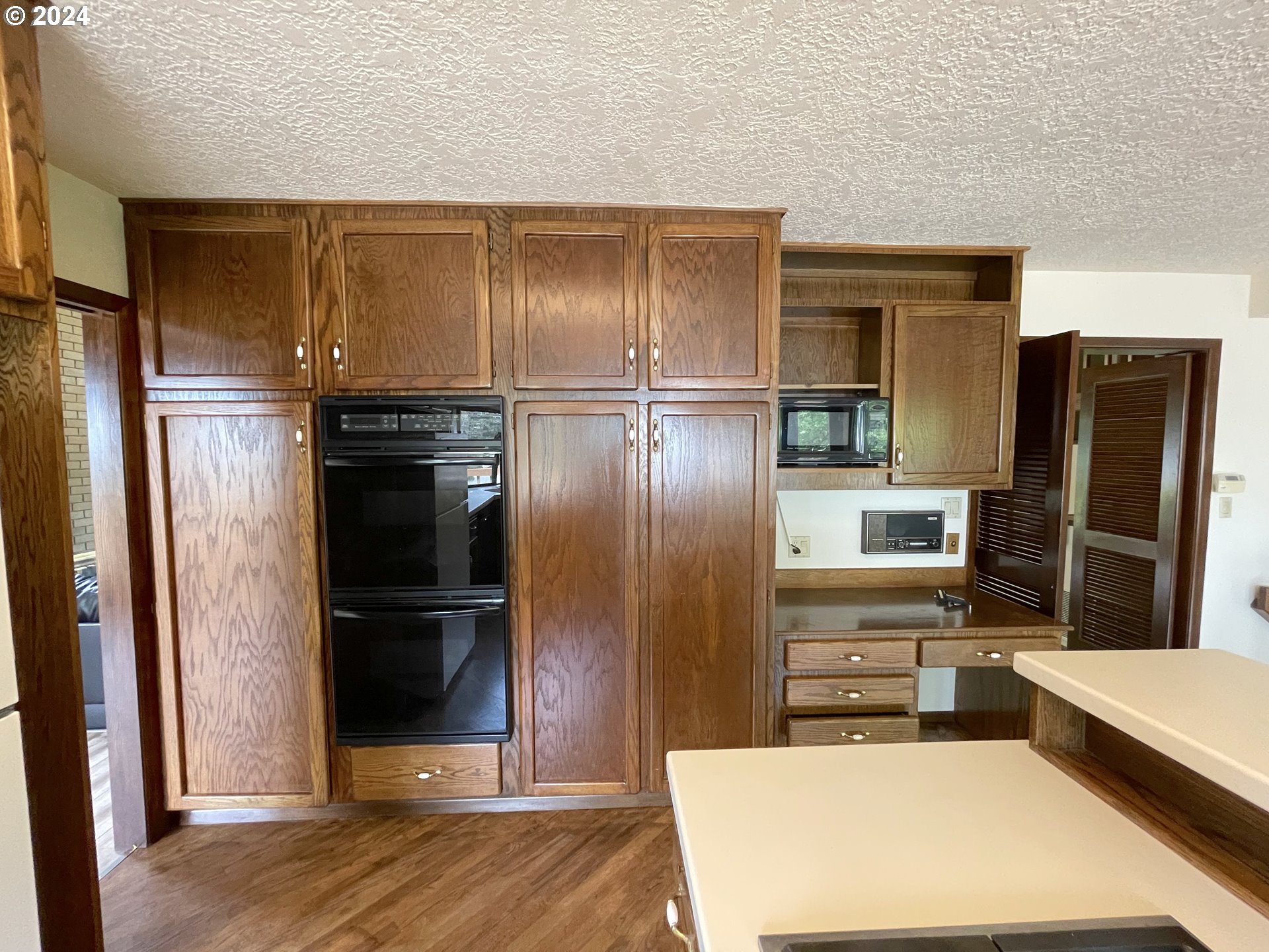 23533 NE HOLLADAY PL