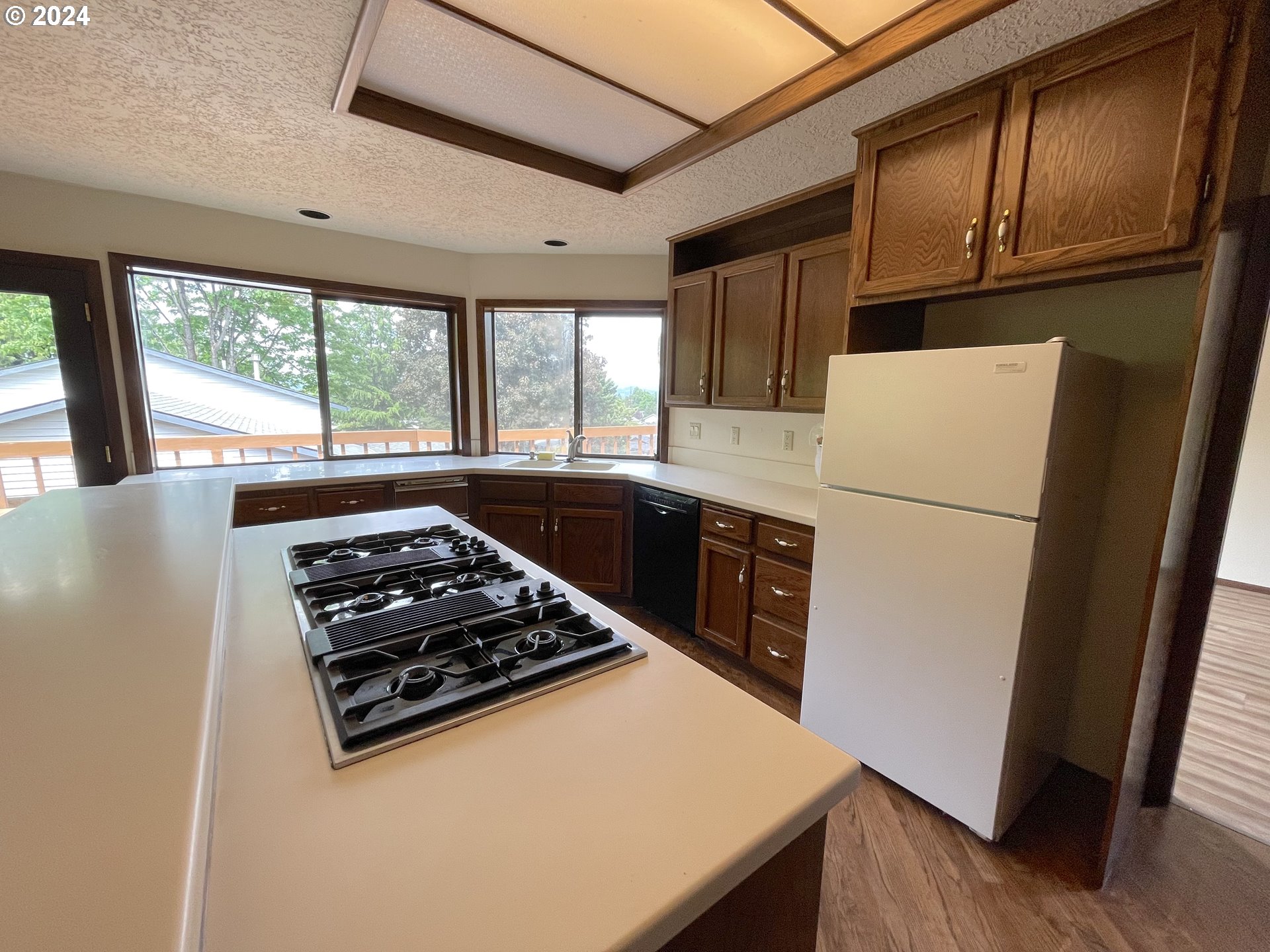 23533 NE HOLLADAY PL