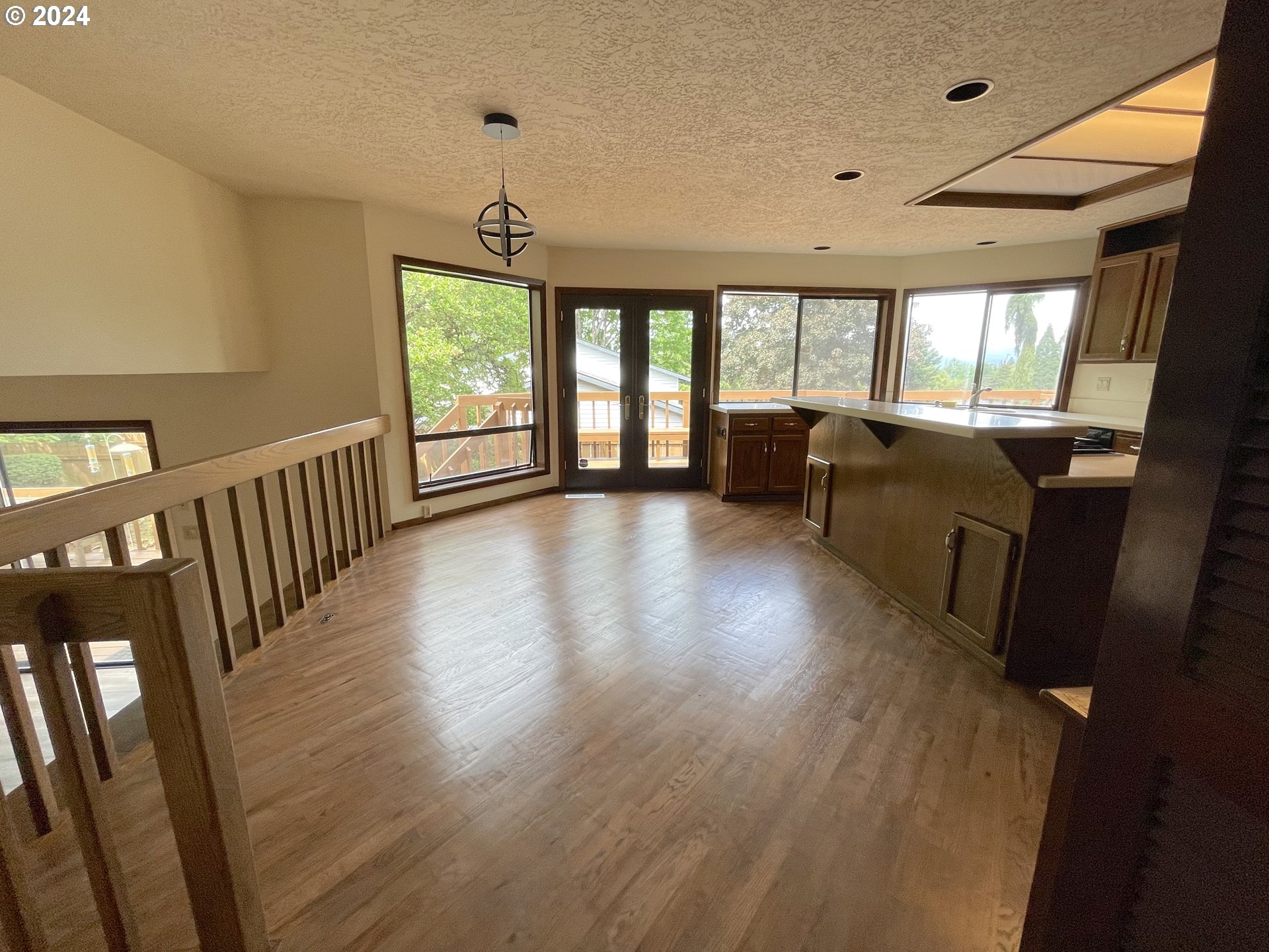 23533 NE HOLLADAY PL