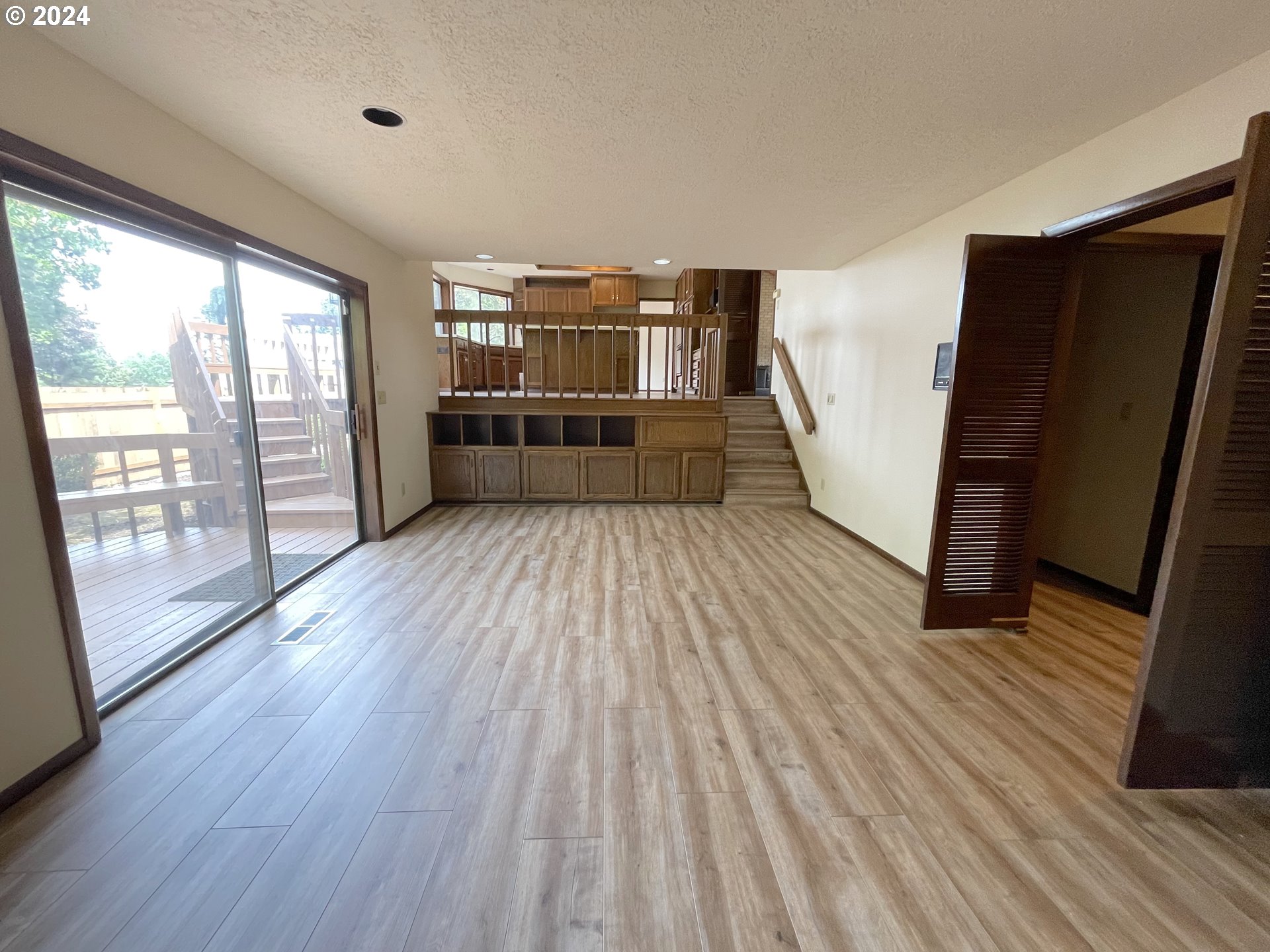 23533 NE HOLLADAY PL