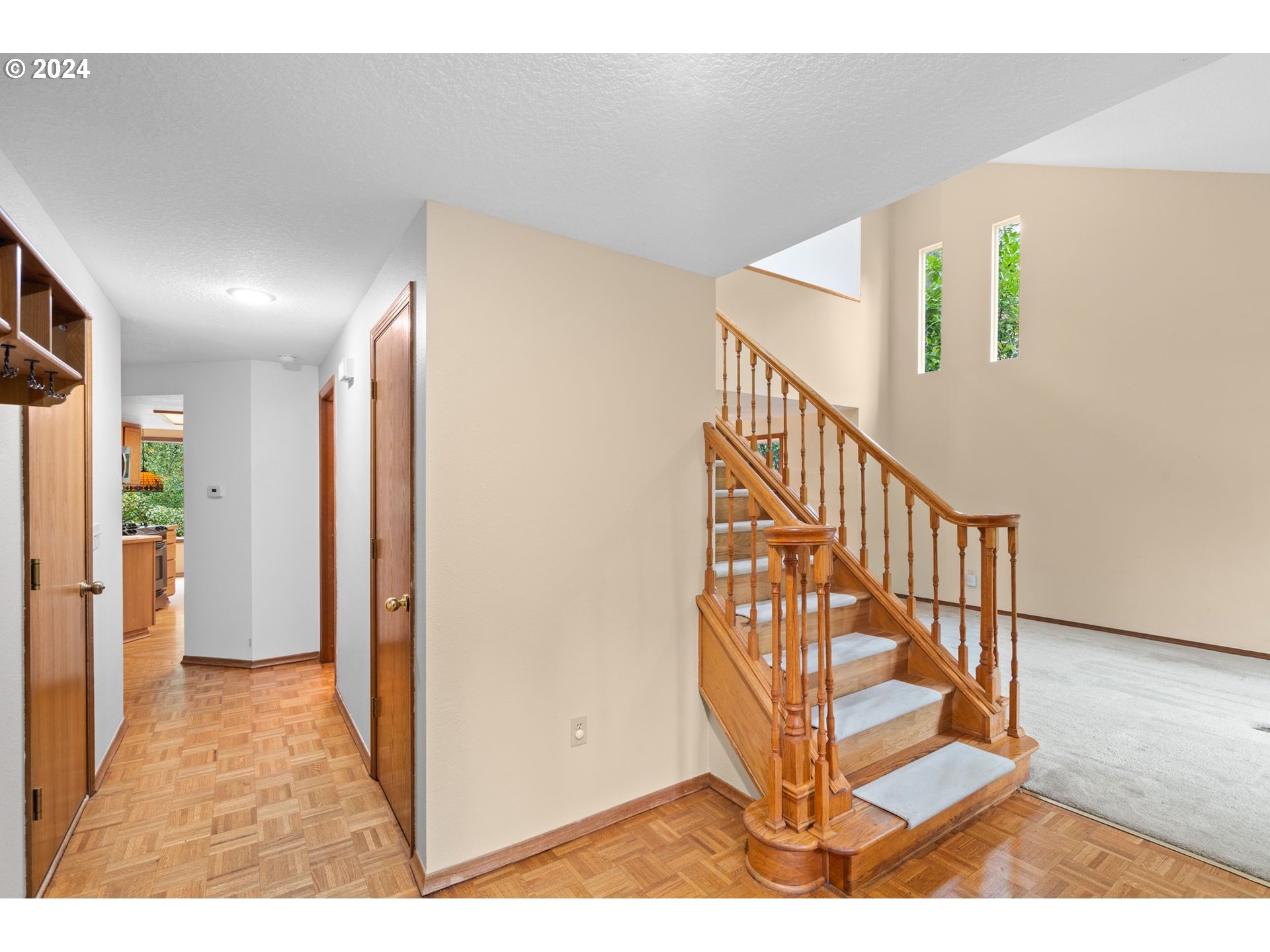 8616 SW 49TH AVE