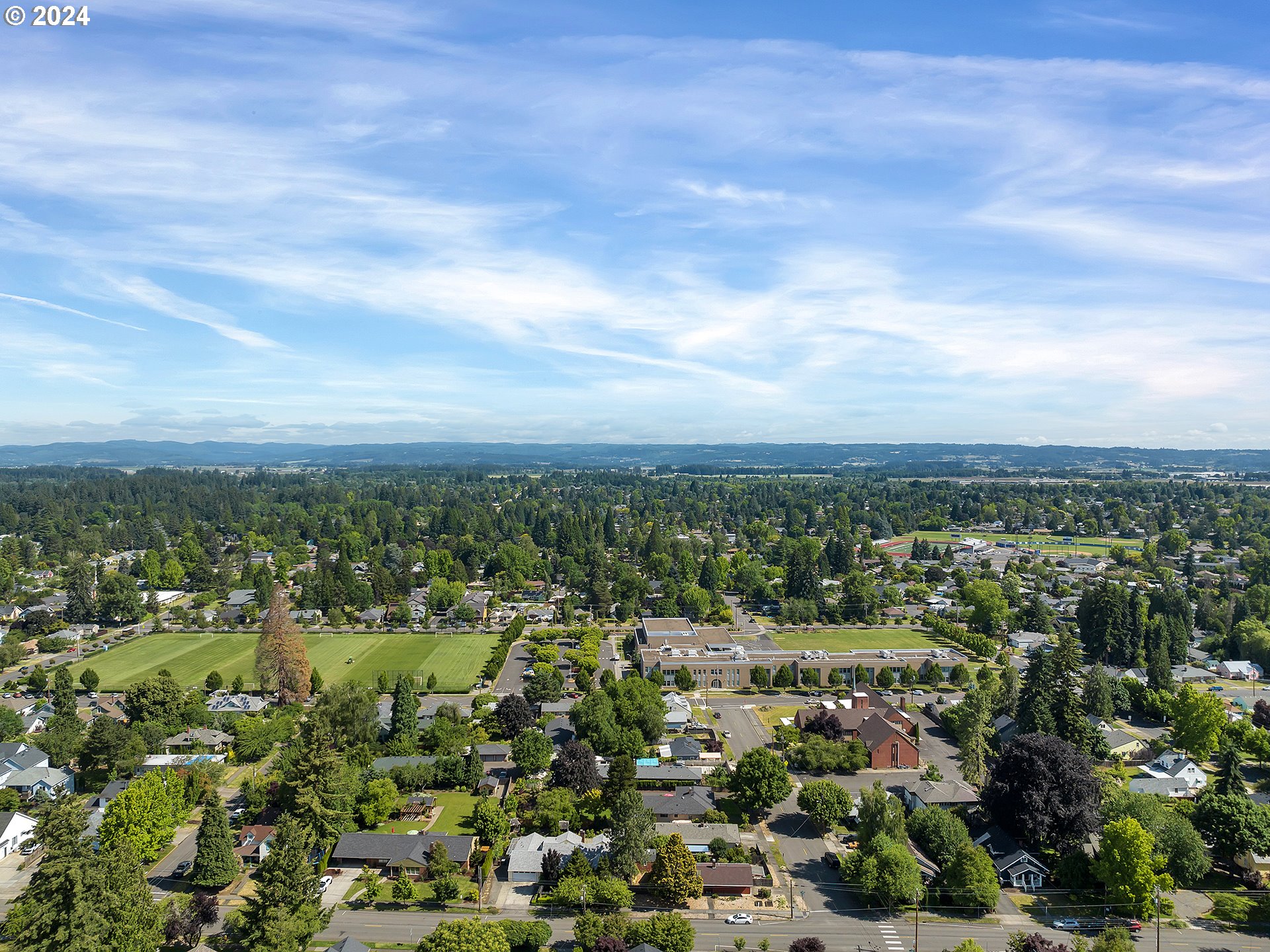 925 SE WASHINGTON ST