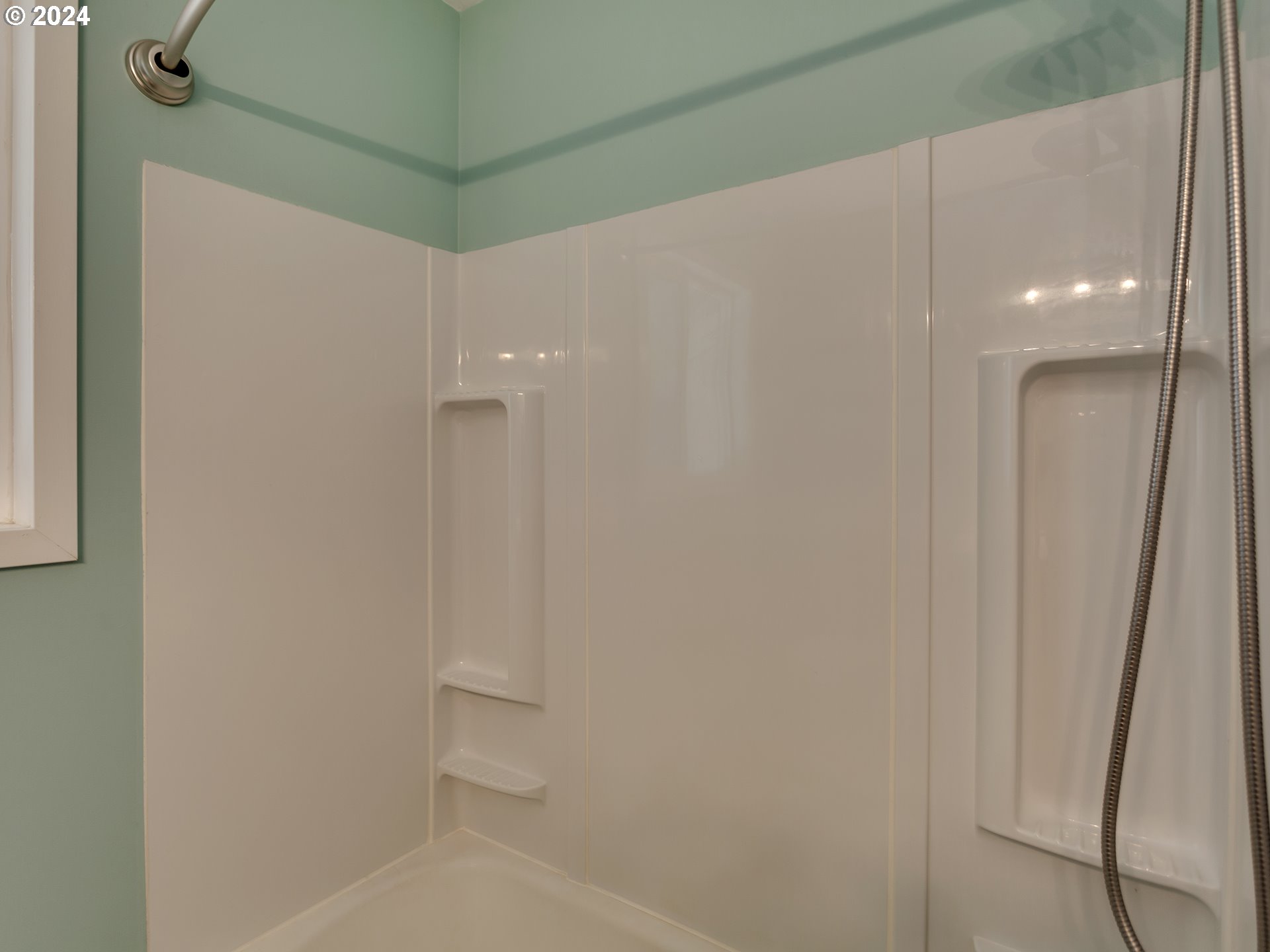 925 SE WASHINGTON ST