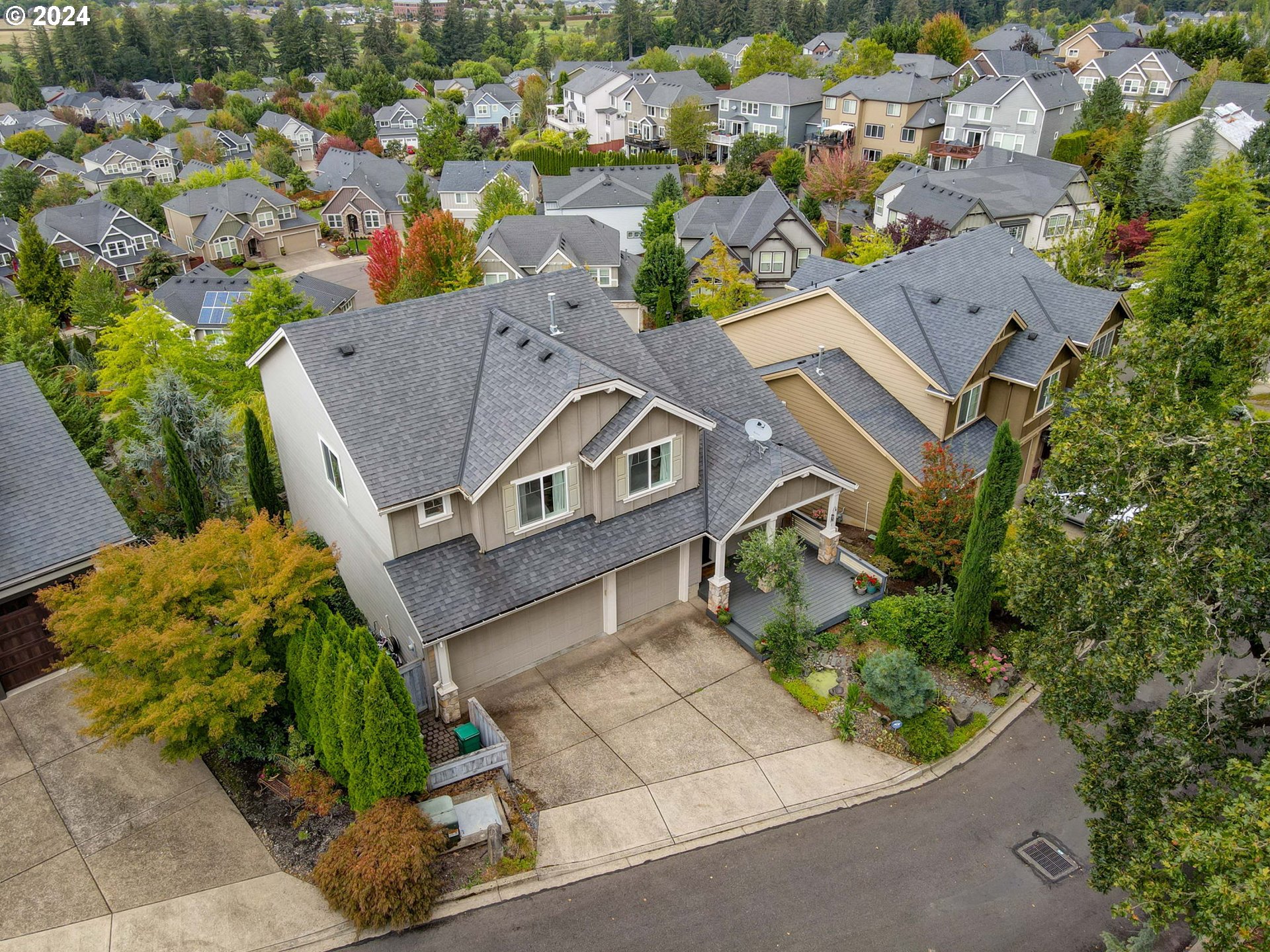 139 N HIGH TEE CT