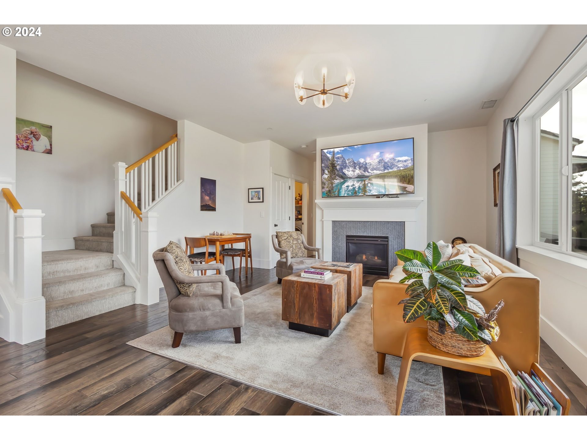 139 N HIGH TEE CT
