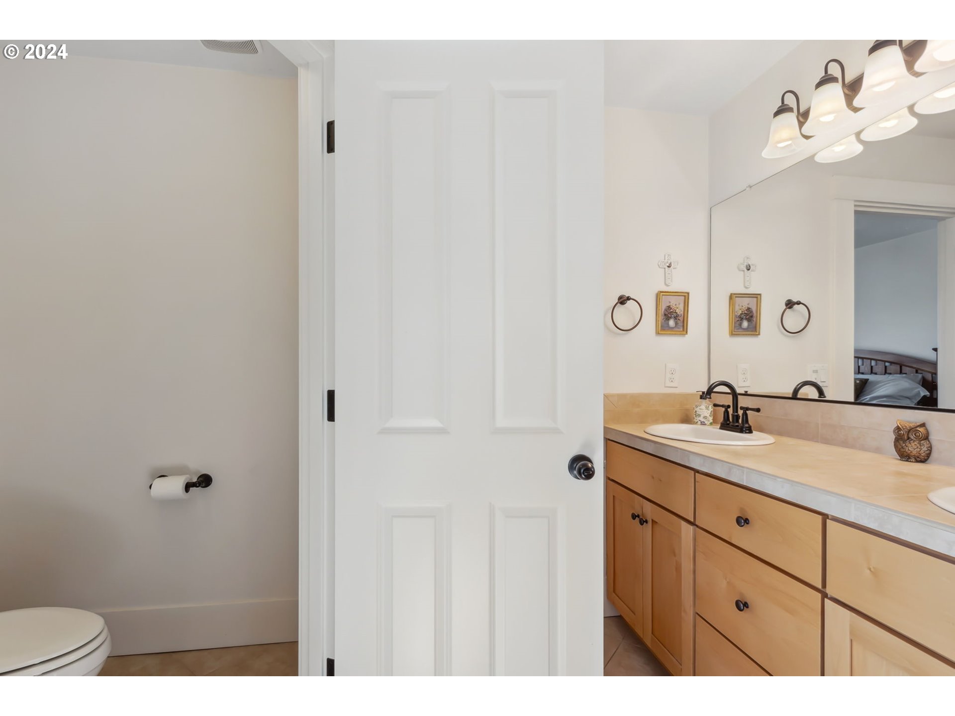 139 N HIGH TEE CT