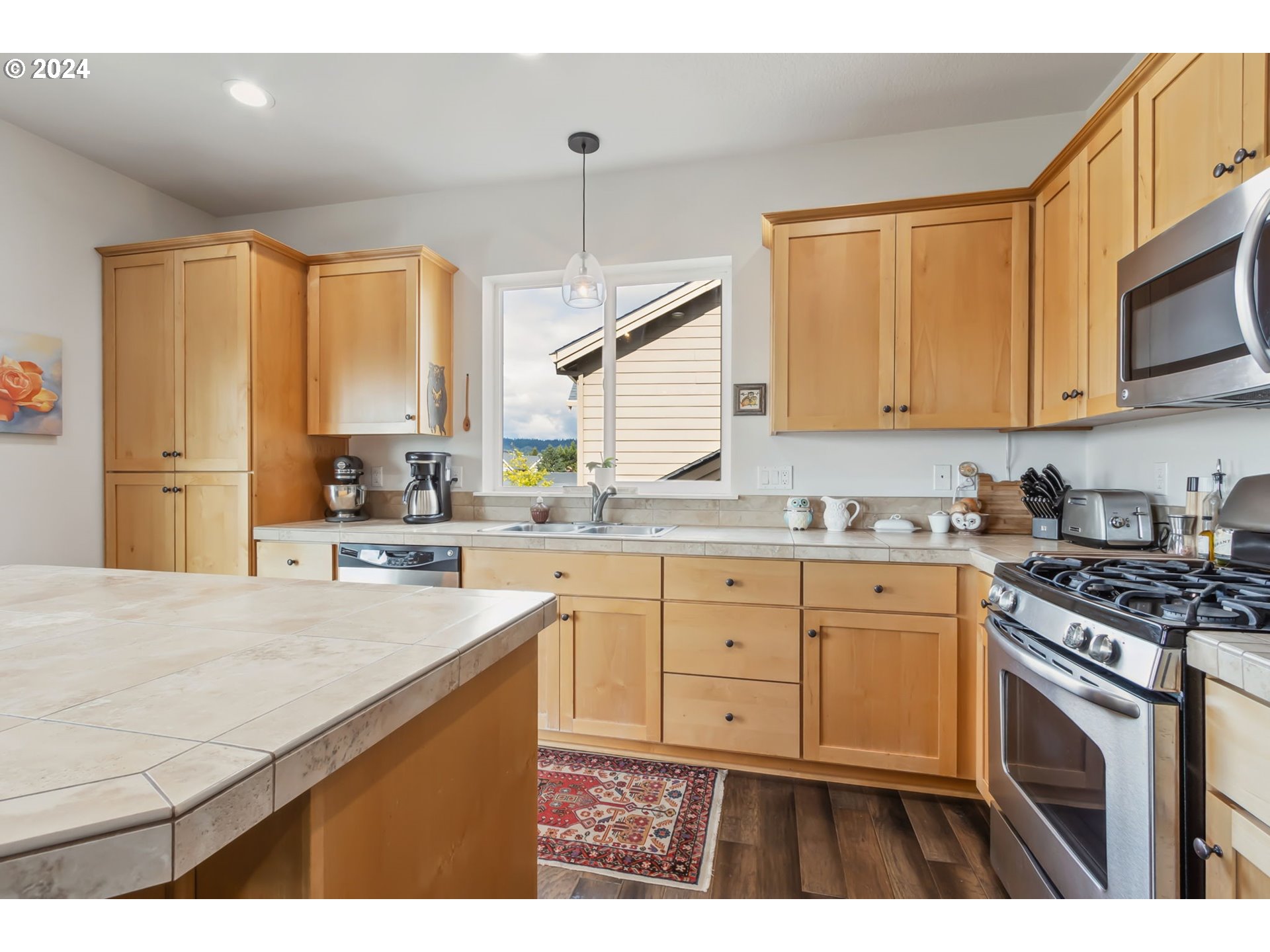 139 N HIGH TEE CT