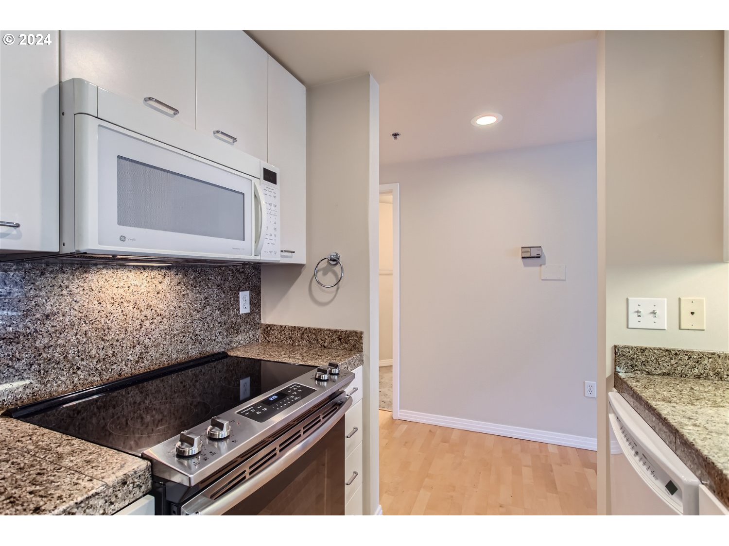 1132 SW 19TH AVE 309