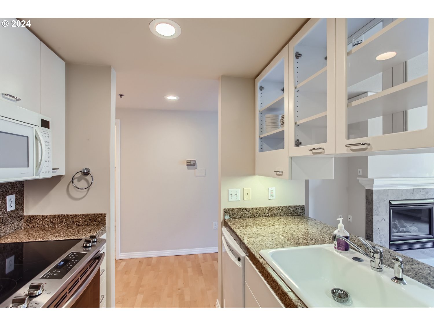 1132 SW 19TH AVE 309