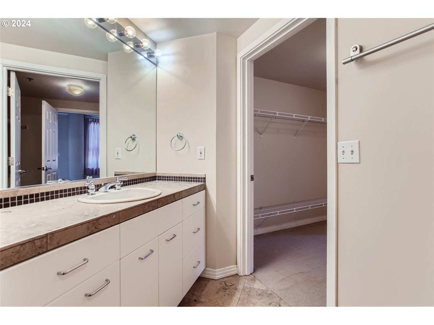 1132 SW 19TH AVE 309